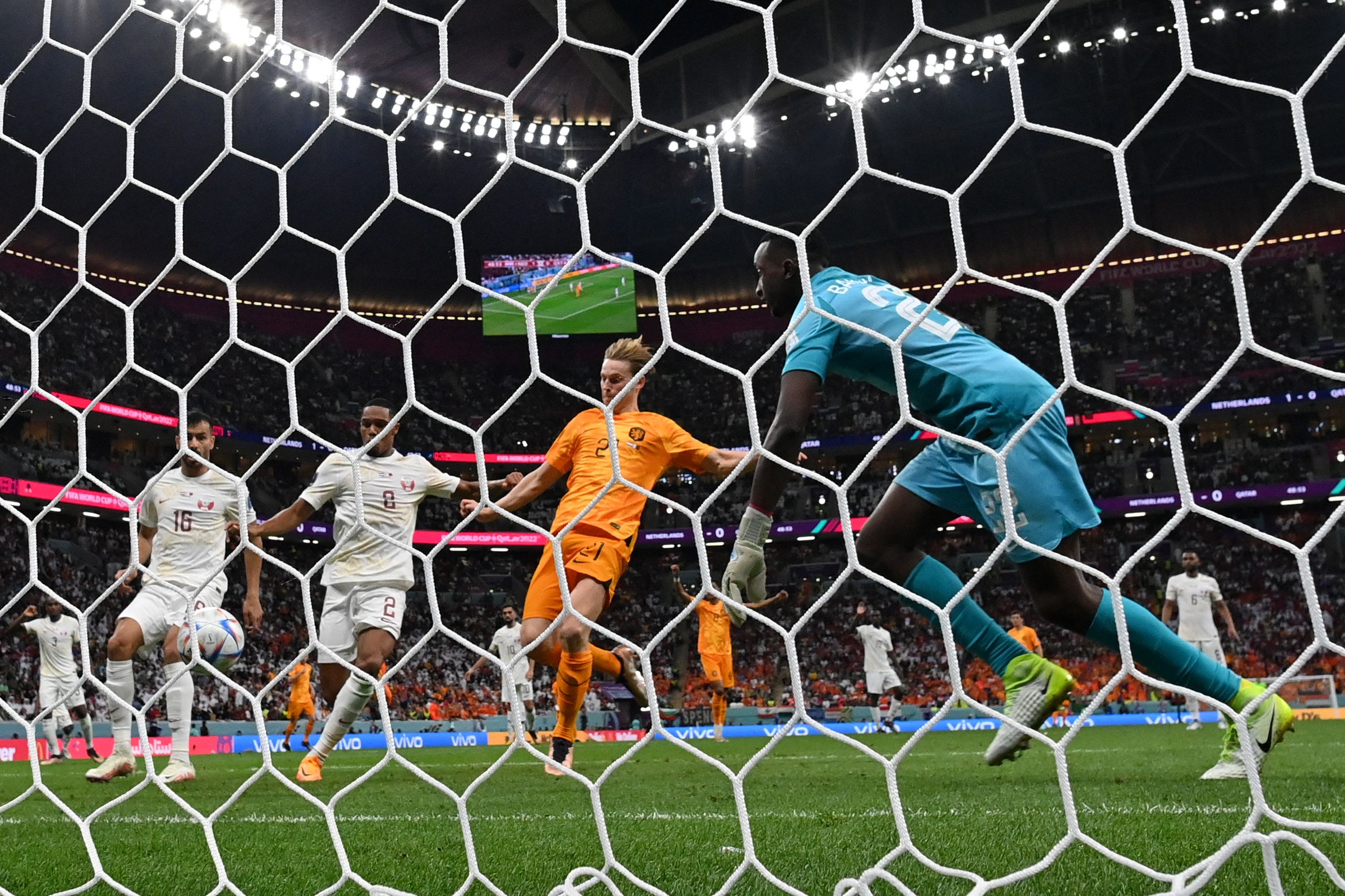 Belanda Lolos 16 Besar