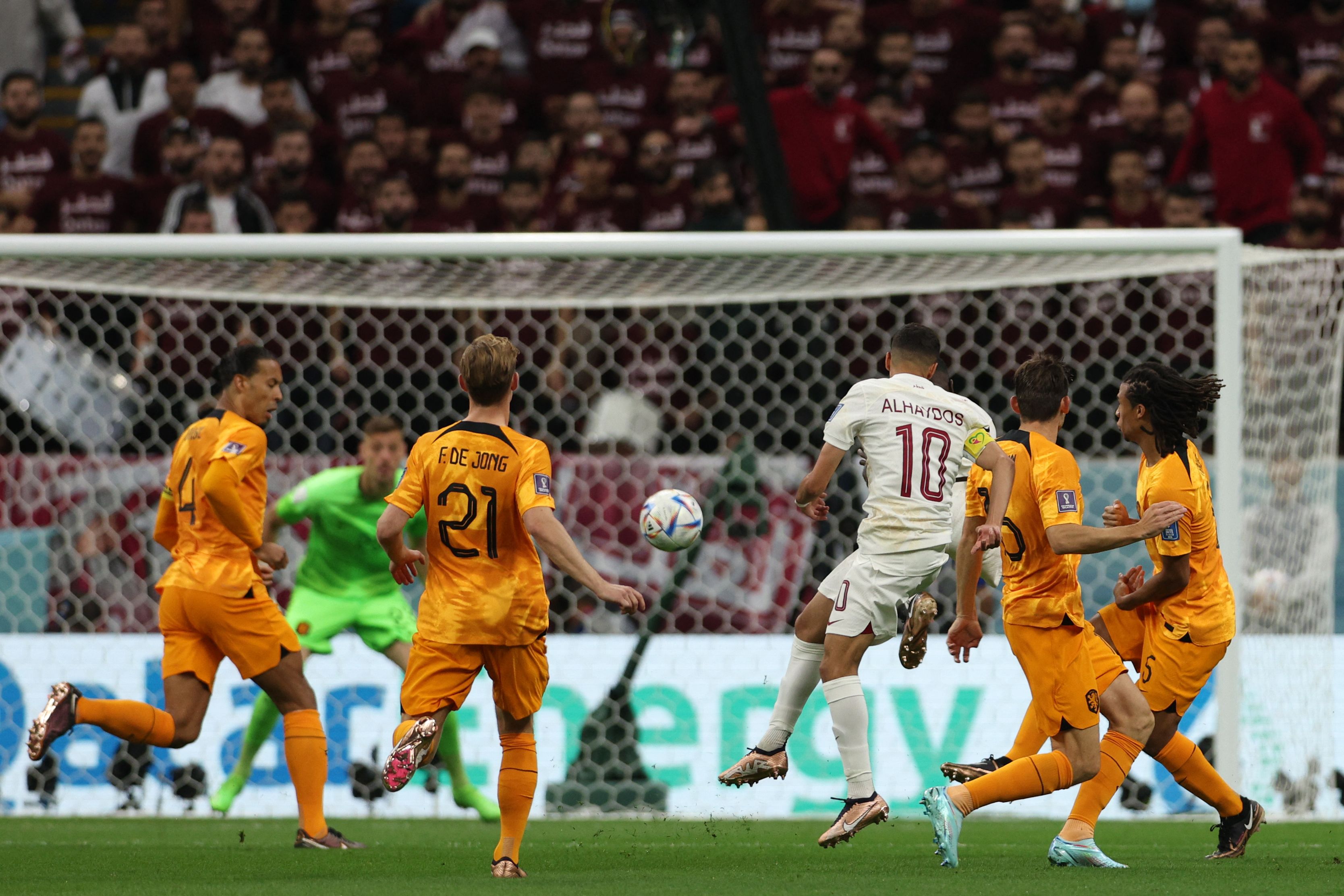 Belanda Lolos 16 Besar