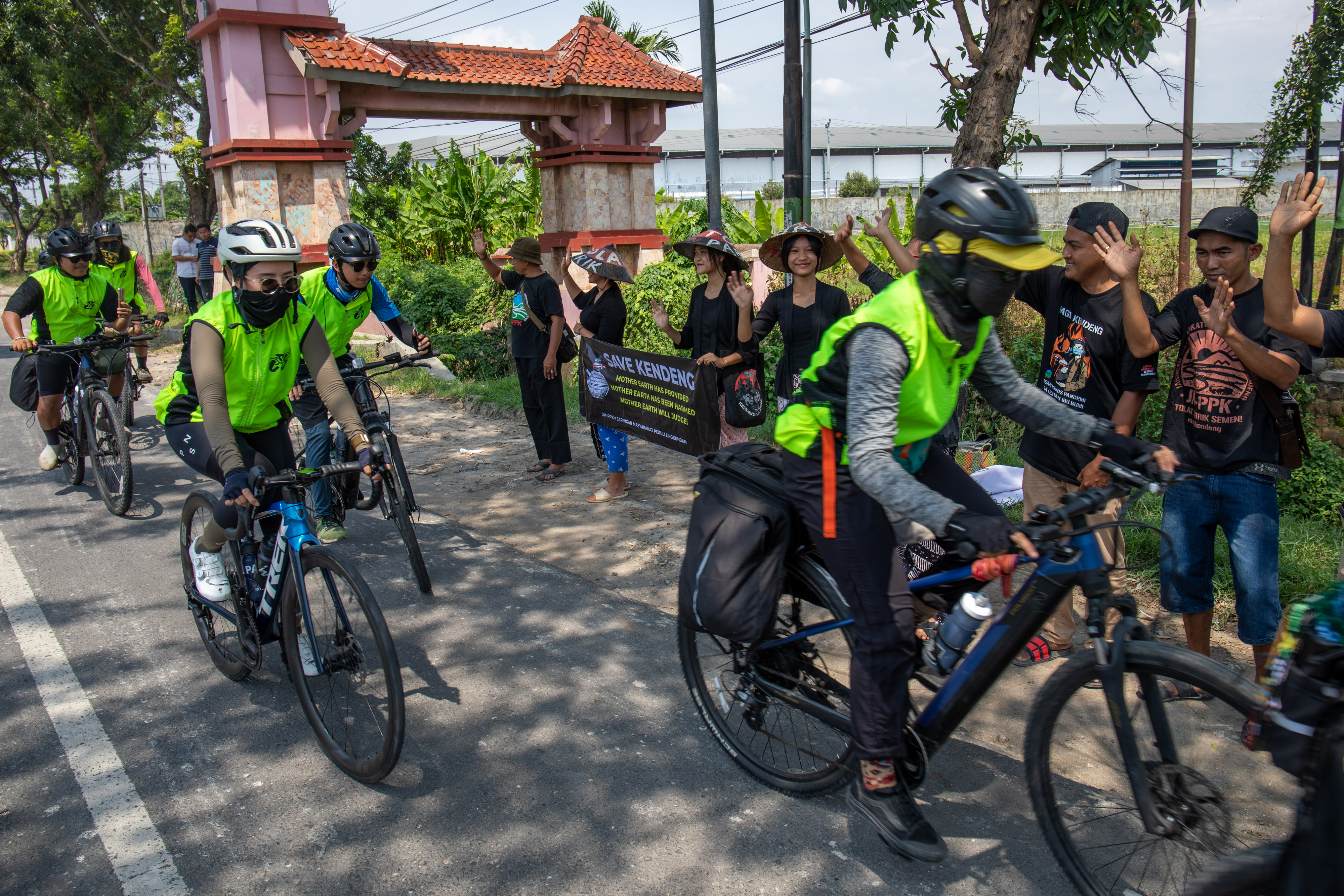 Kampanye Krisis Iklim Chasing the Shadow