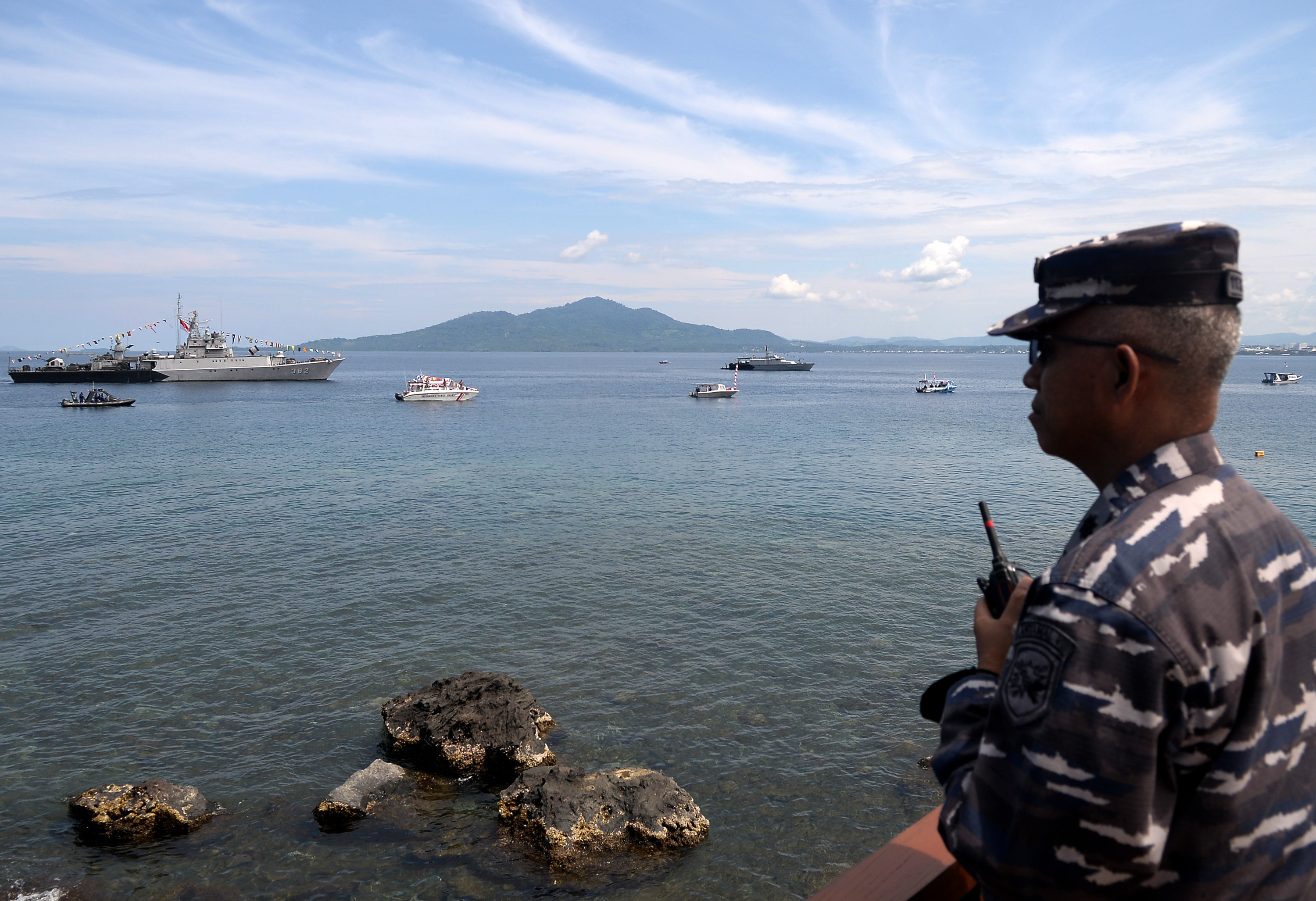 Parade Perahu Nelayan di Manado