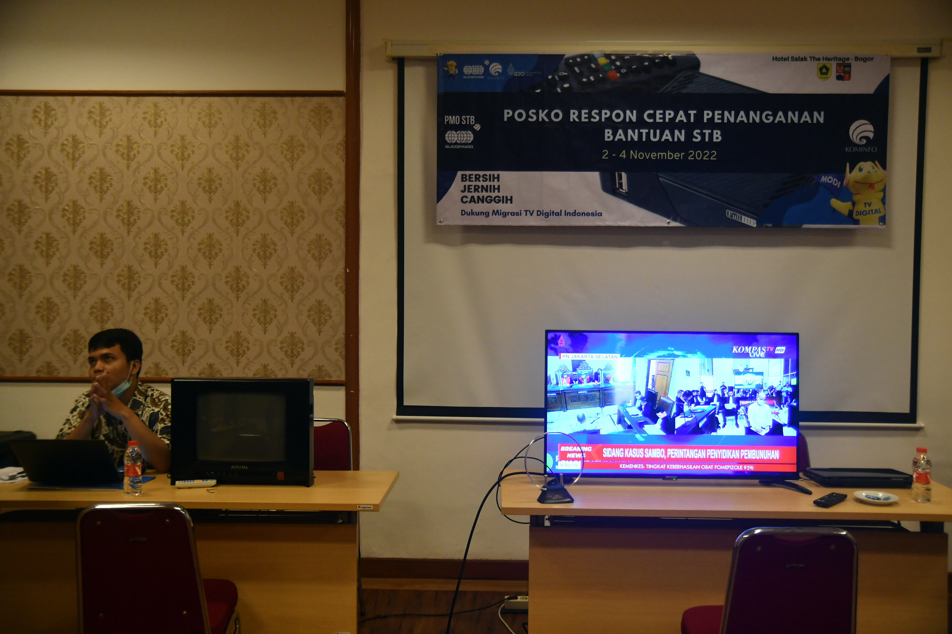 Posko Penanganan Bantuan Set Top Box di Bogor