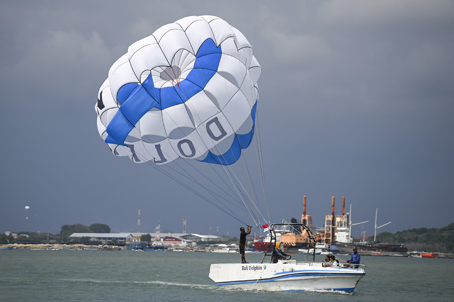 Sektor Pariwisata Bali Kembali Bergeliat