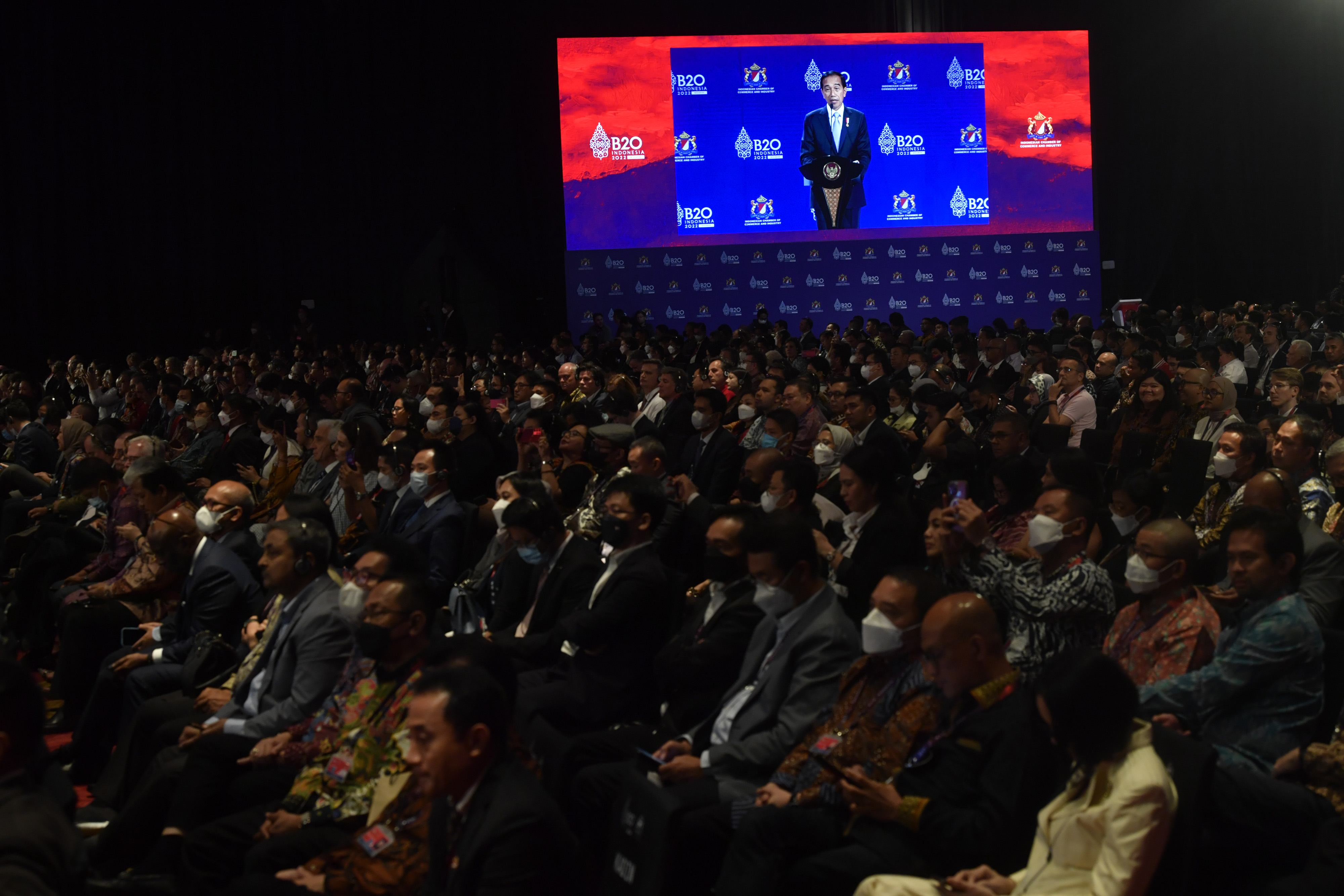 Presiden Hadiri penutupan B20 Summit Indonesia