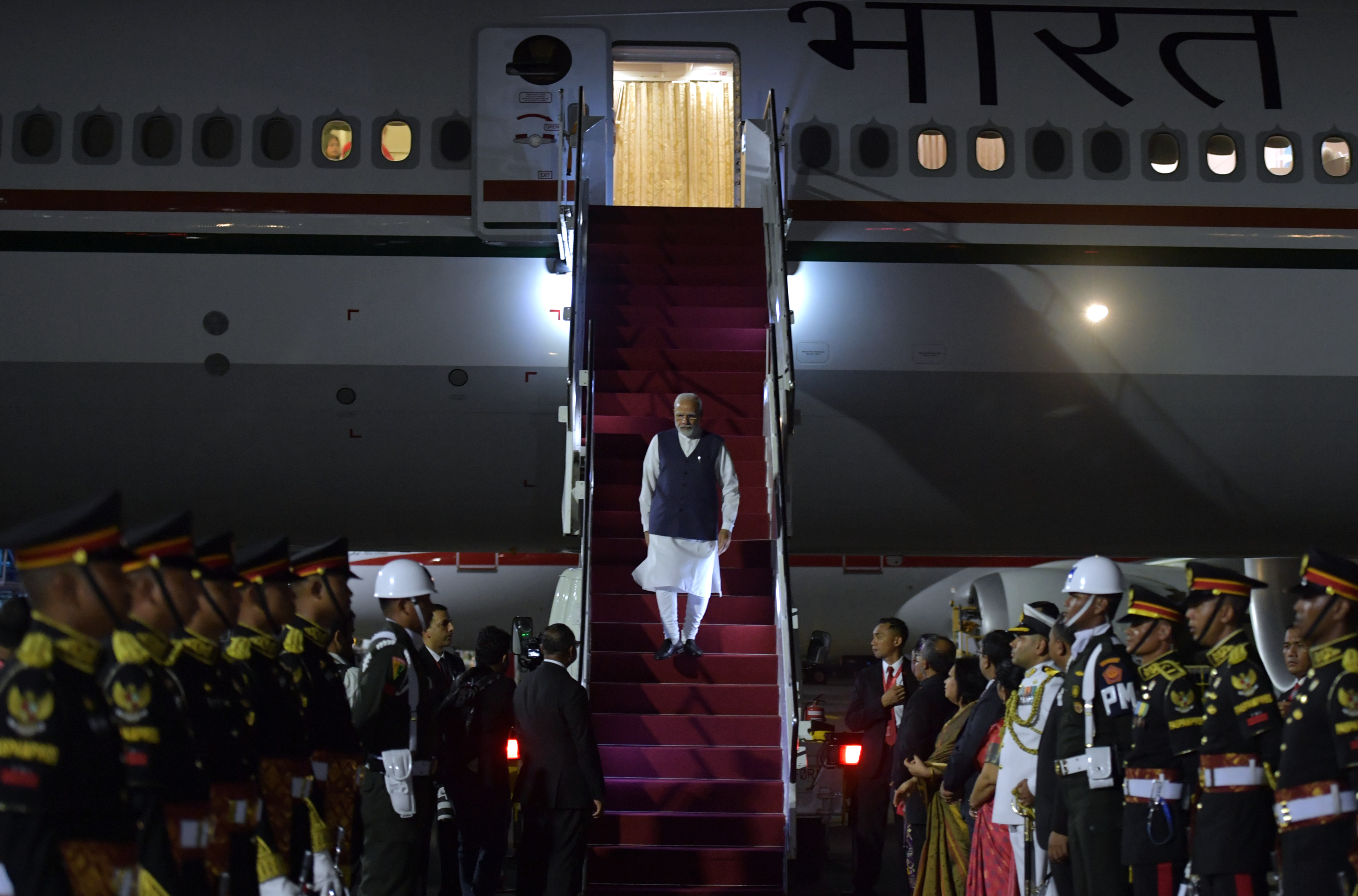 Perdana Menteri India Tiba di Bali