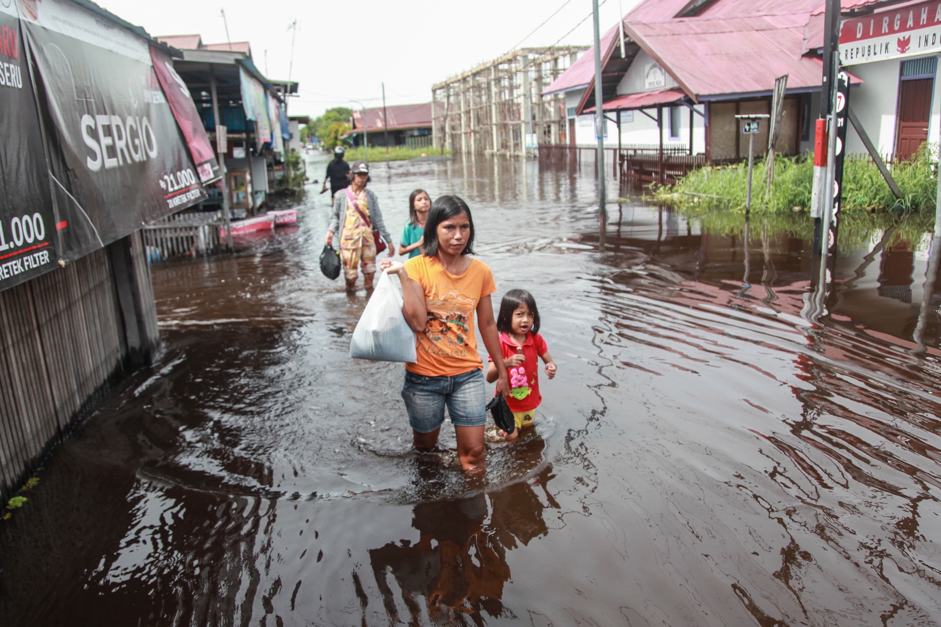 Banjir Luapan Sungai di Palangka Raya