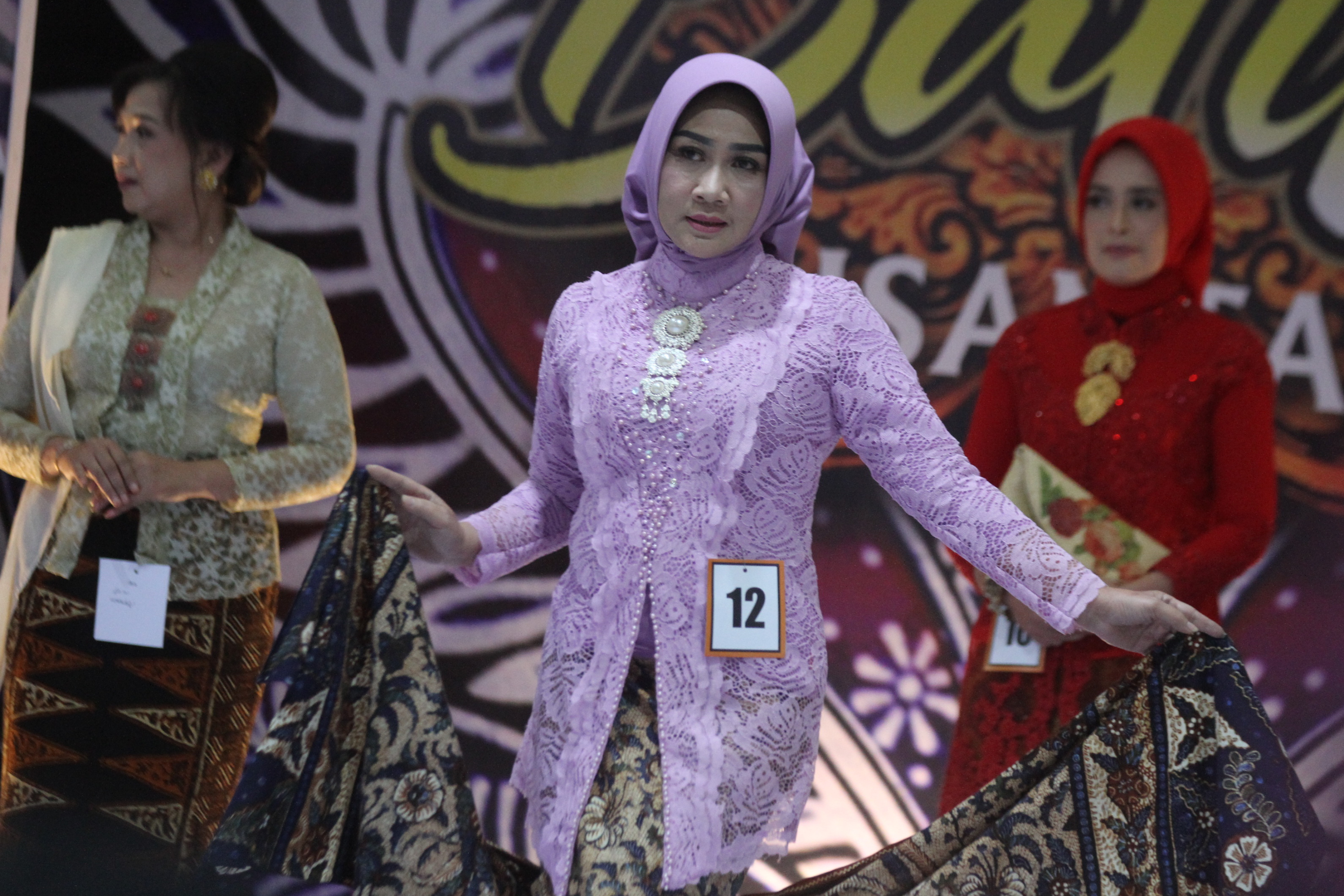 Kontes dan Parade Kebaya di Malang