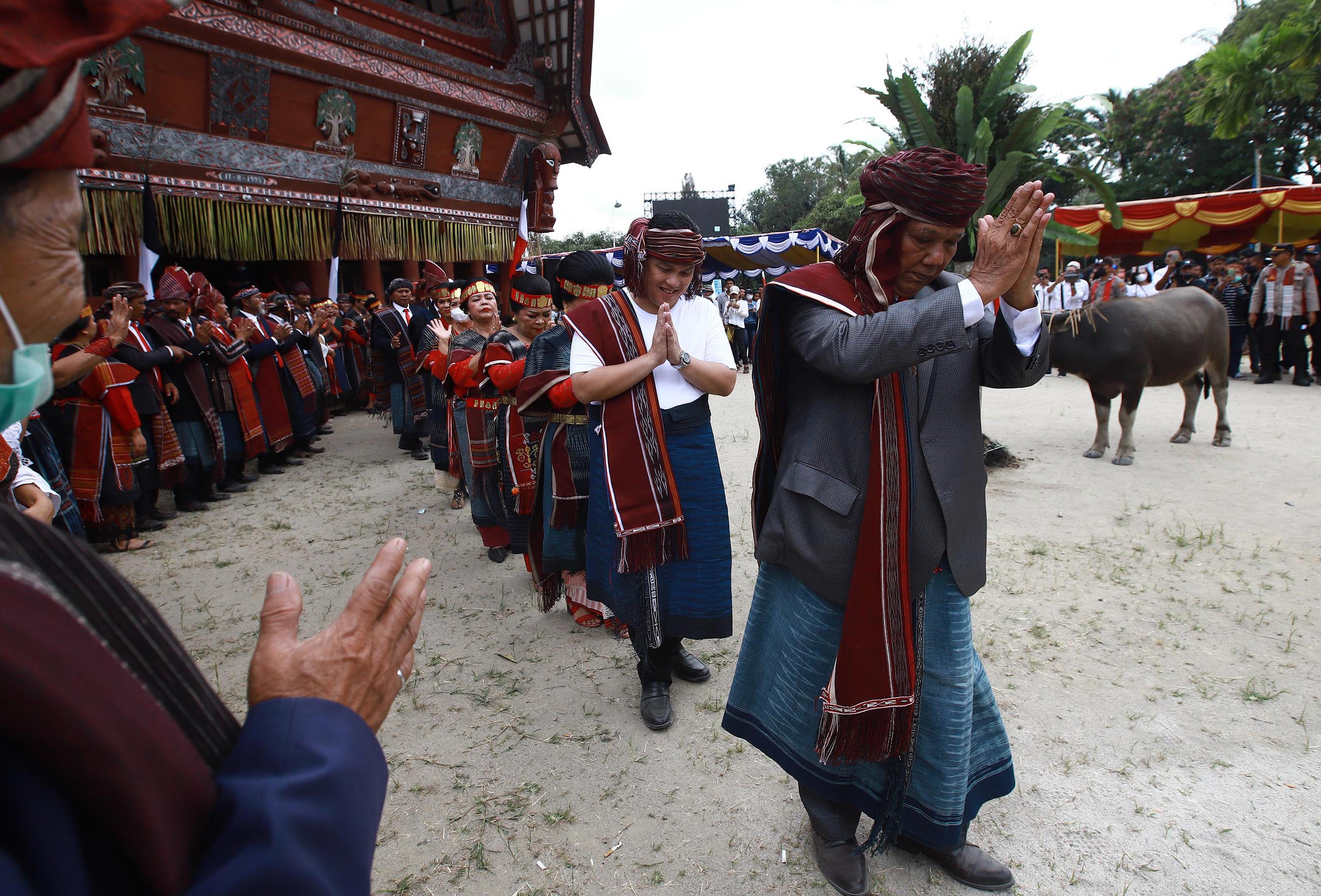 Sandang Marga Sidabutar, Erick Thohir Sah Jadi Orang Batak