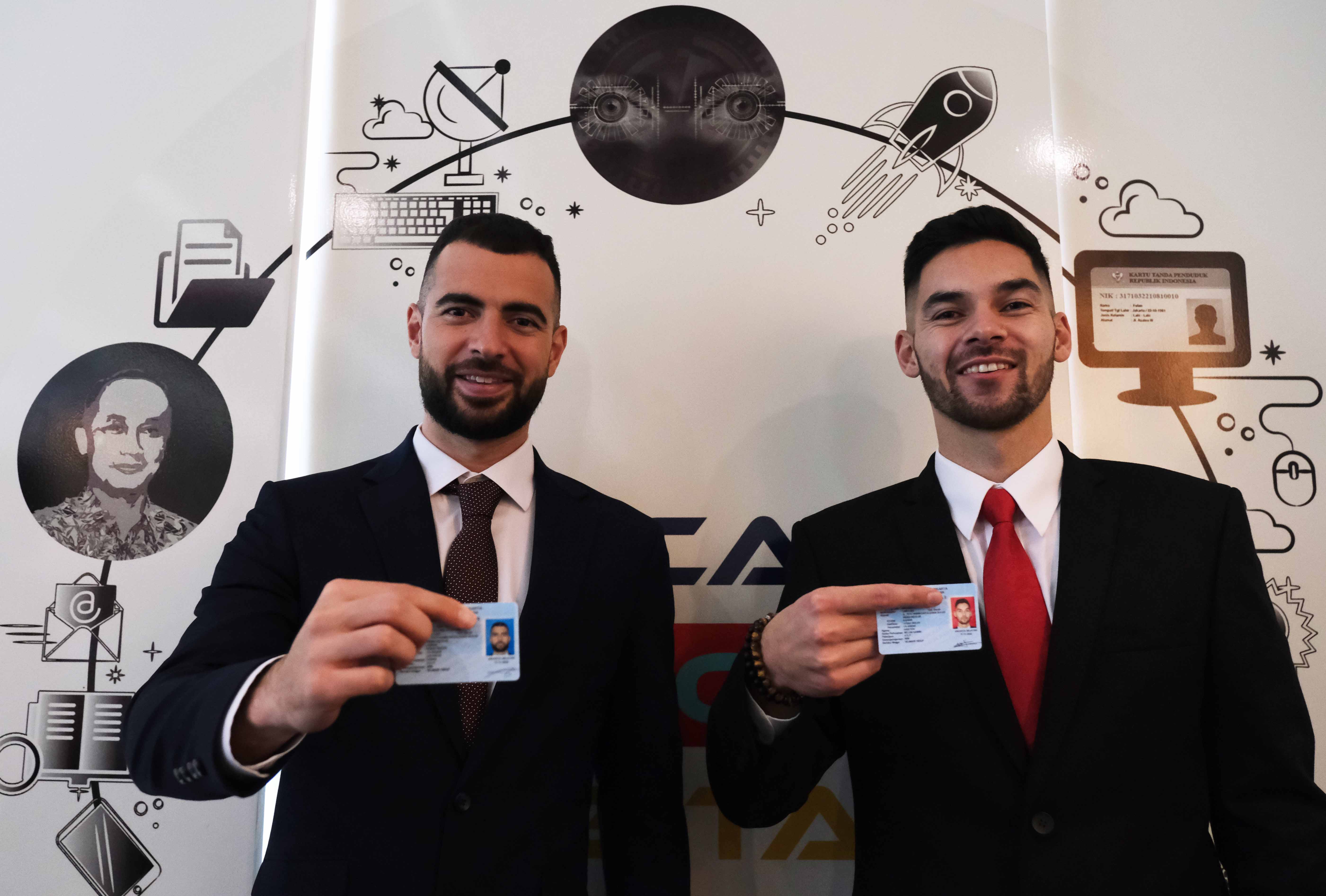 Jordi Amat dan Sandy Walsh Resmi Menjadi WNI