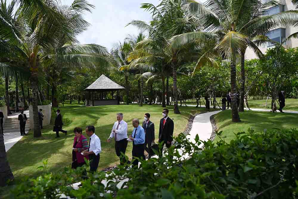 Presiden Bersantai Bersama Tamu Negara