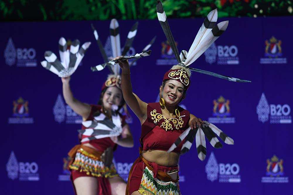 Tarian Kontemporer Meriahkan B20 Summit 2022