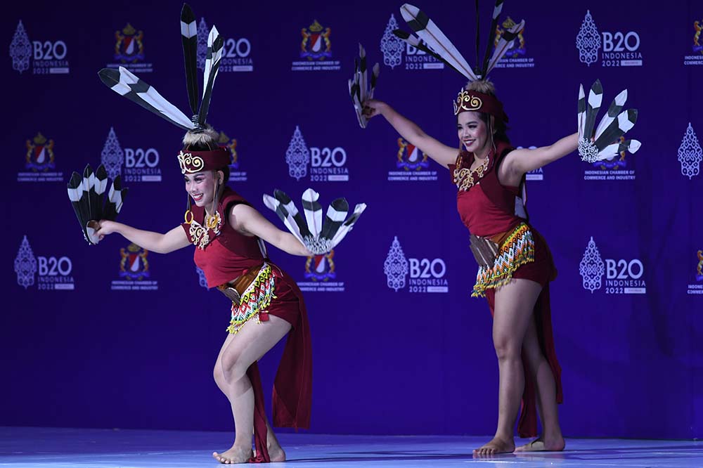Tarian Kontemporer Meriahkan B20 Summit 2022
