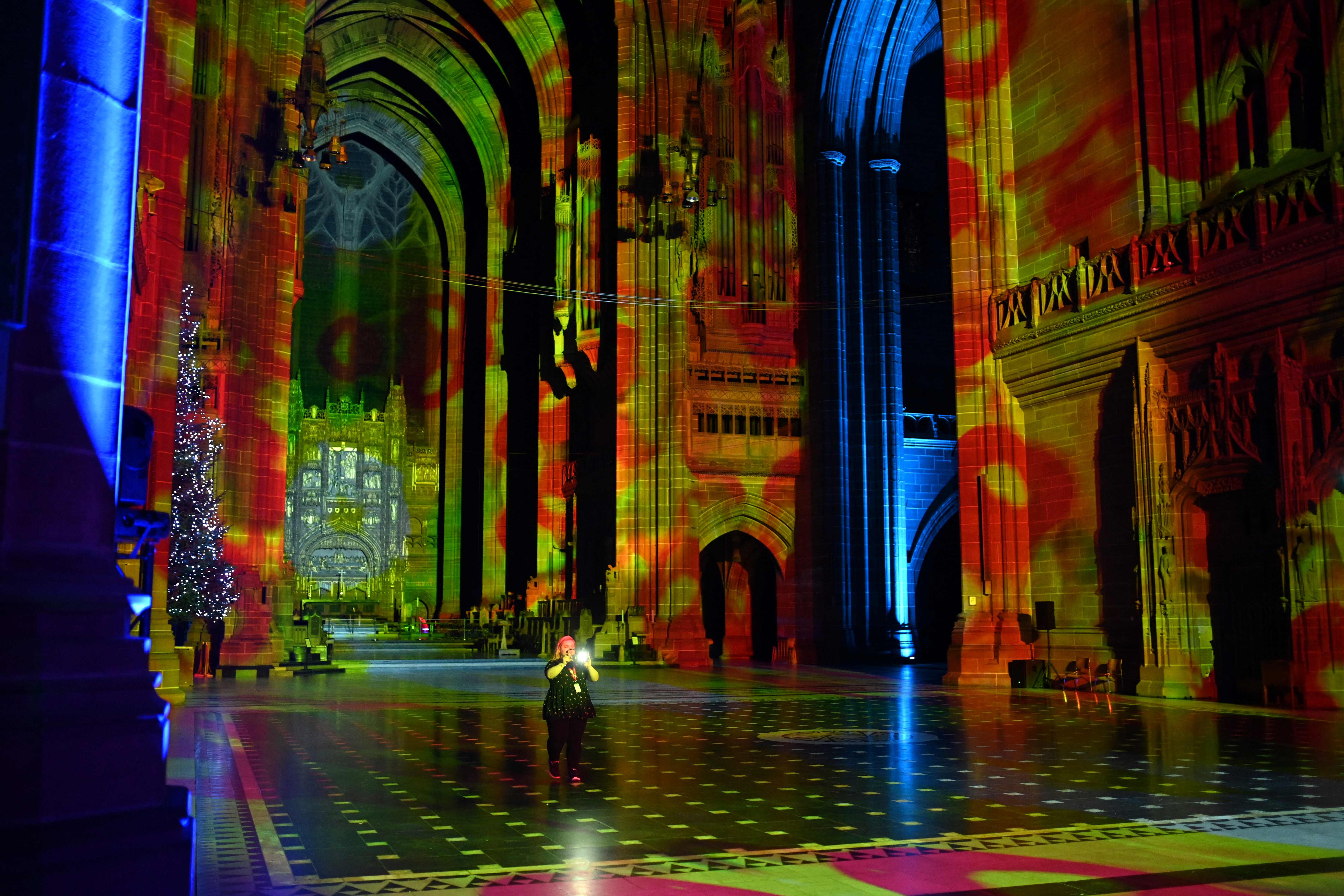 Instalasi Suara dan Cahaya Menghiasi Katedral Anglikan Liverpool