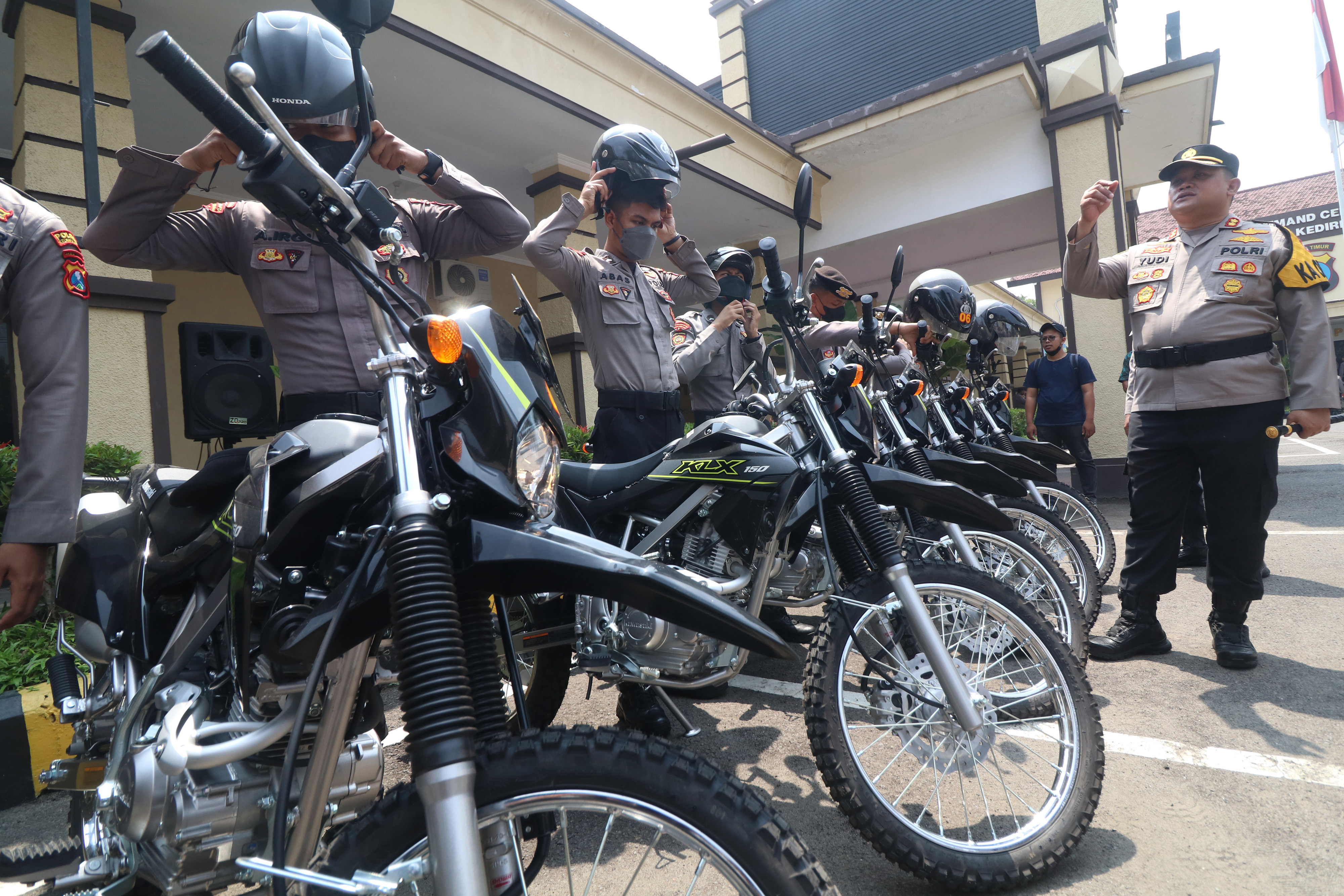 Pengamanan Pemilihan Kepala Desa Serentak di Kediri