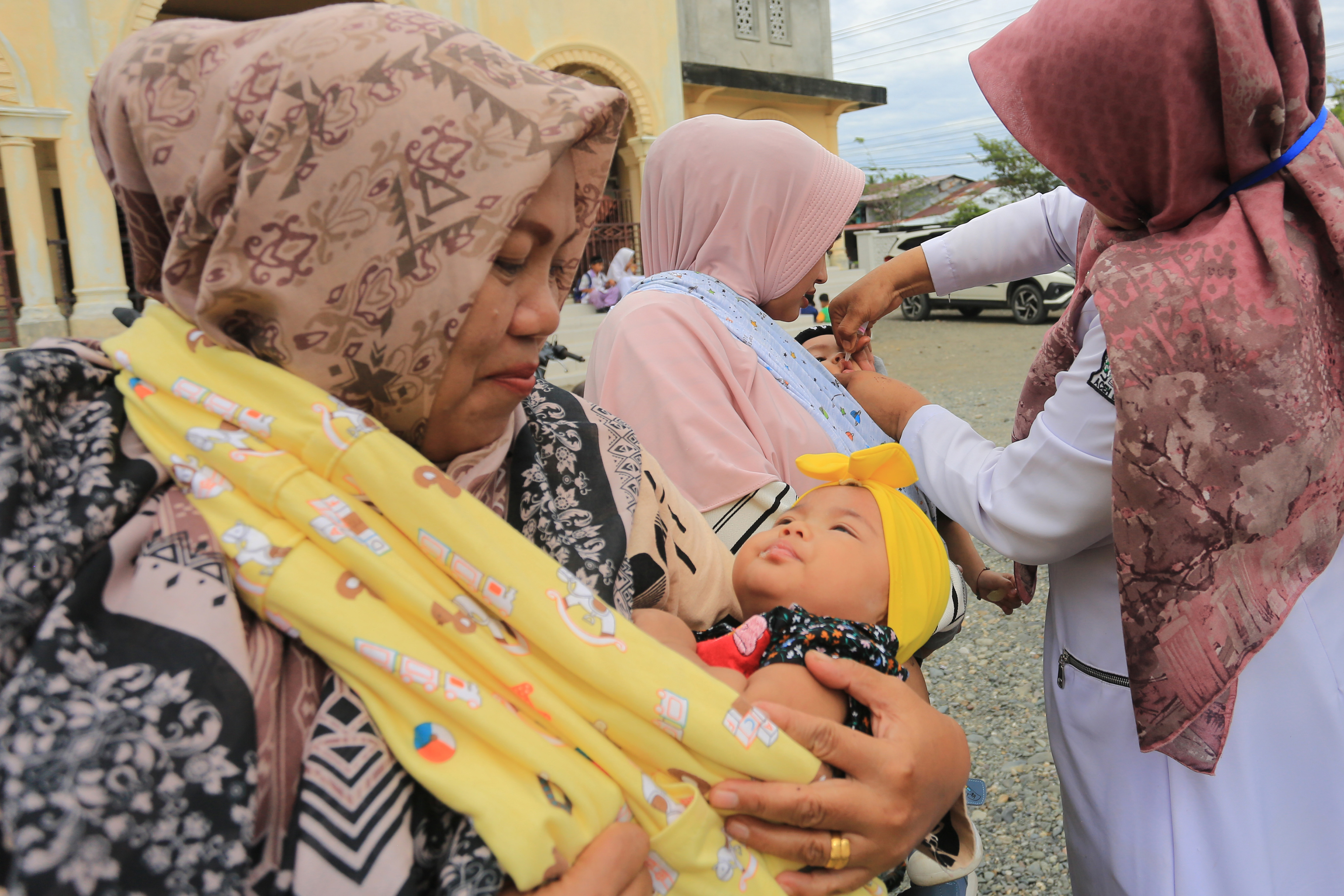 Imunisasi Polio Serentak di Aceh Barat