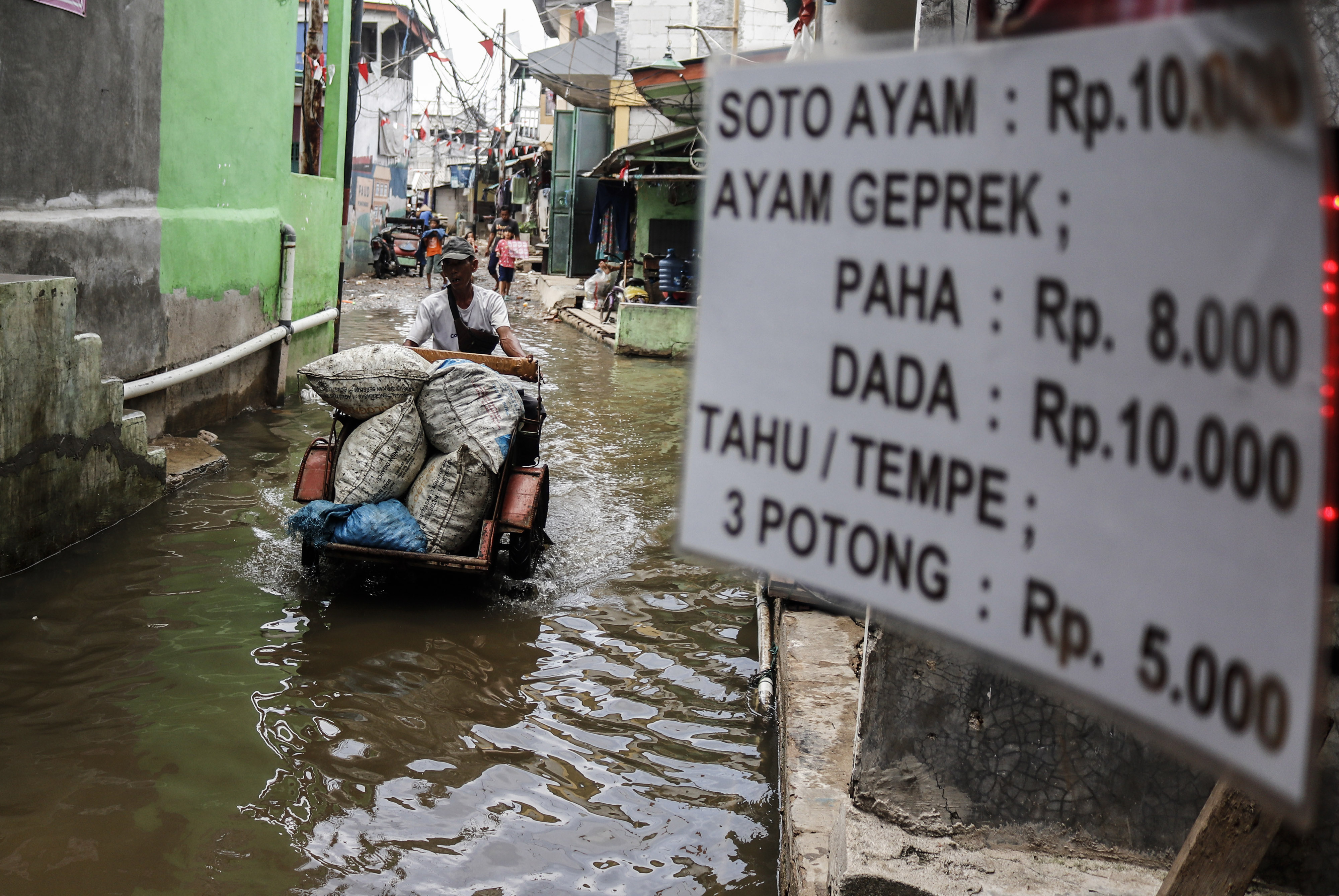 Banjir Rob Pesisir Jakarta