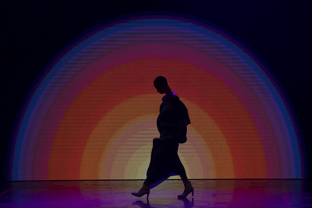 Pagelaran Busana Spotlight Indonesia