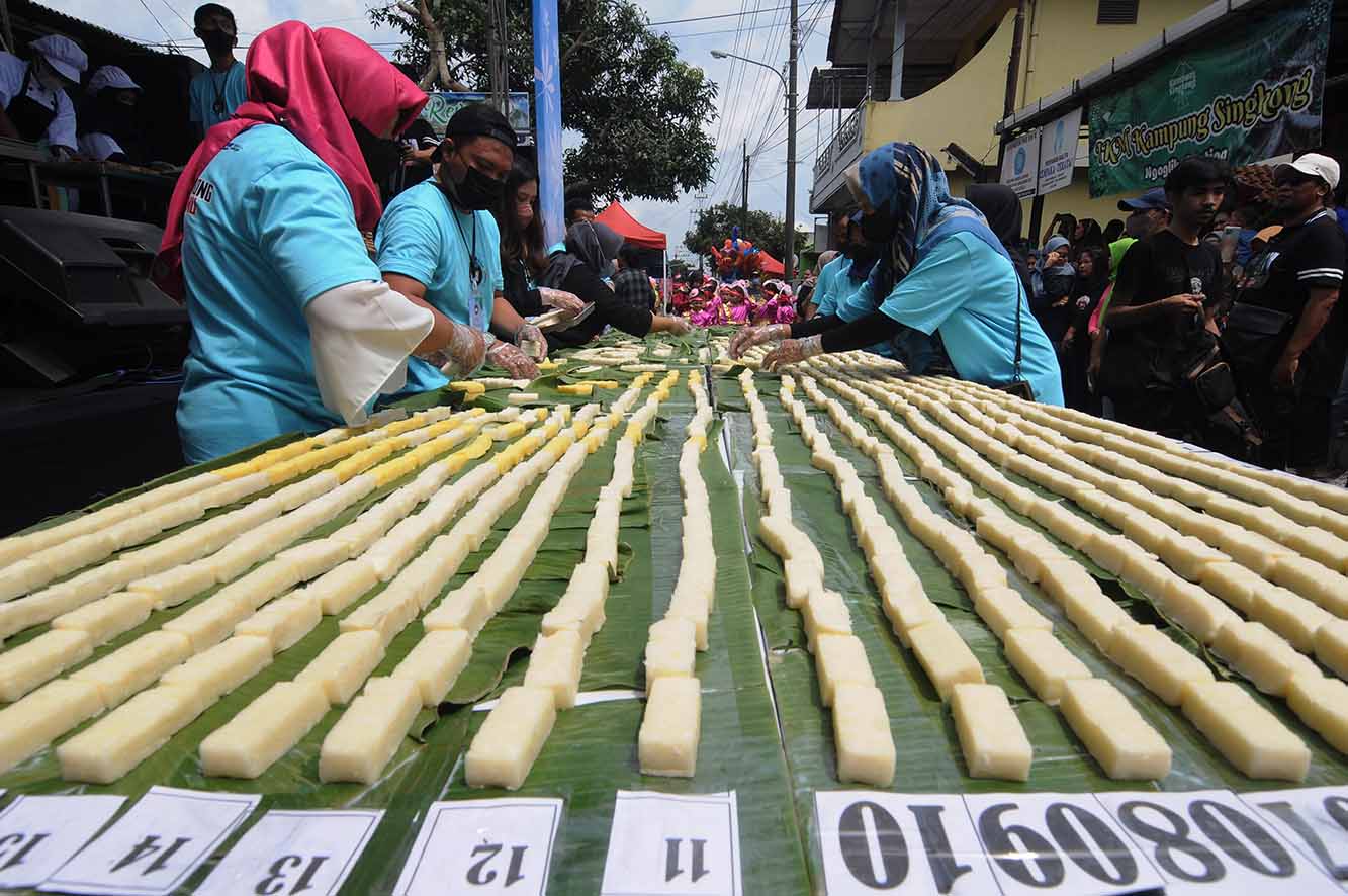 Rekor Pembuatan dan Penyajian Sebanyak 2.022 Gethuk