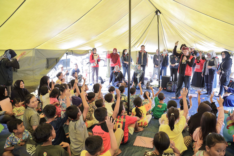 Askrindo Beri Trauma Healing dan Pembuatan Sumur Bor