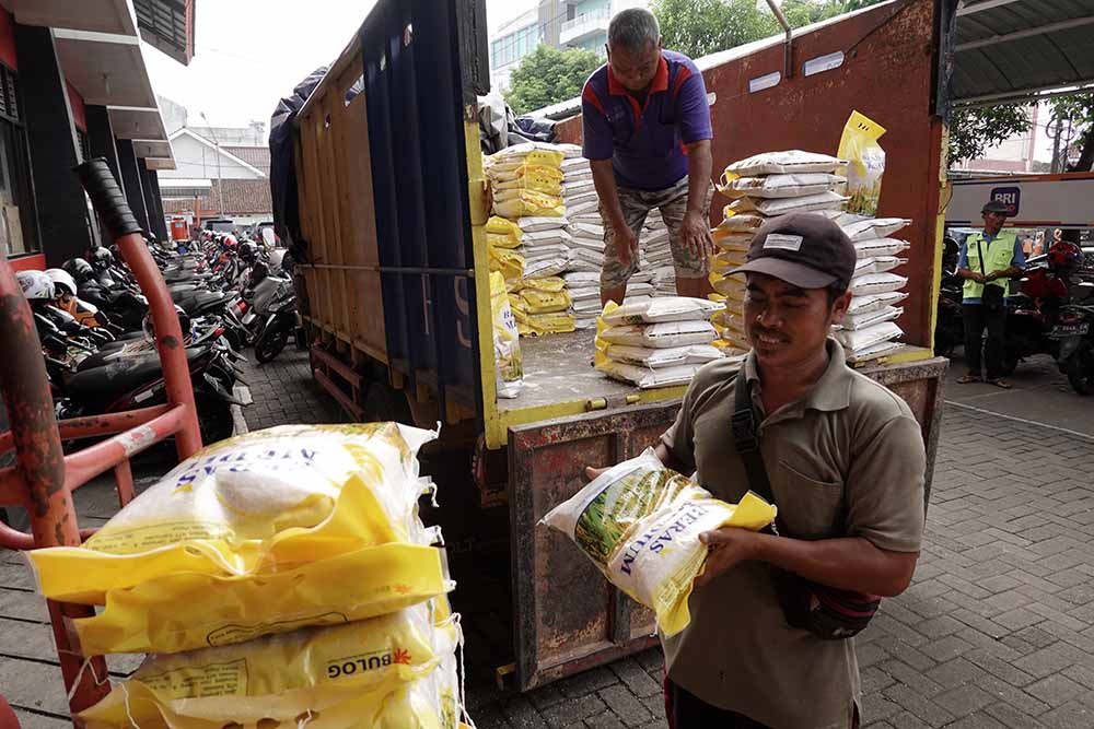 Operasi Pasar Bulog di Banyumas