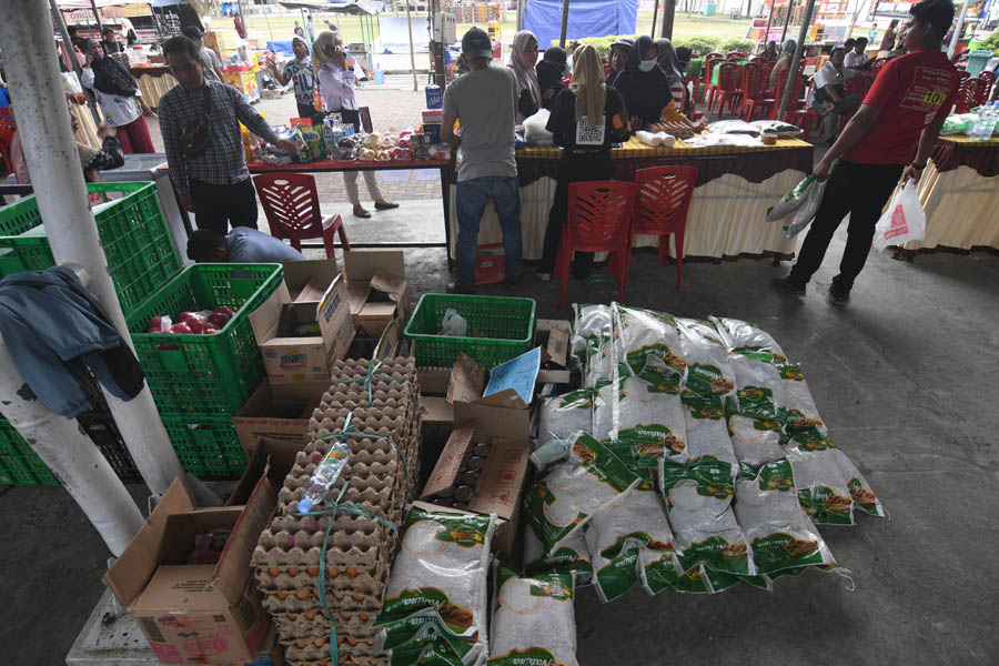 Pasar Murah Untuk Warga Kurang Mampu