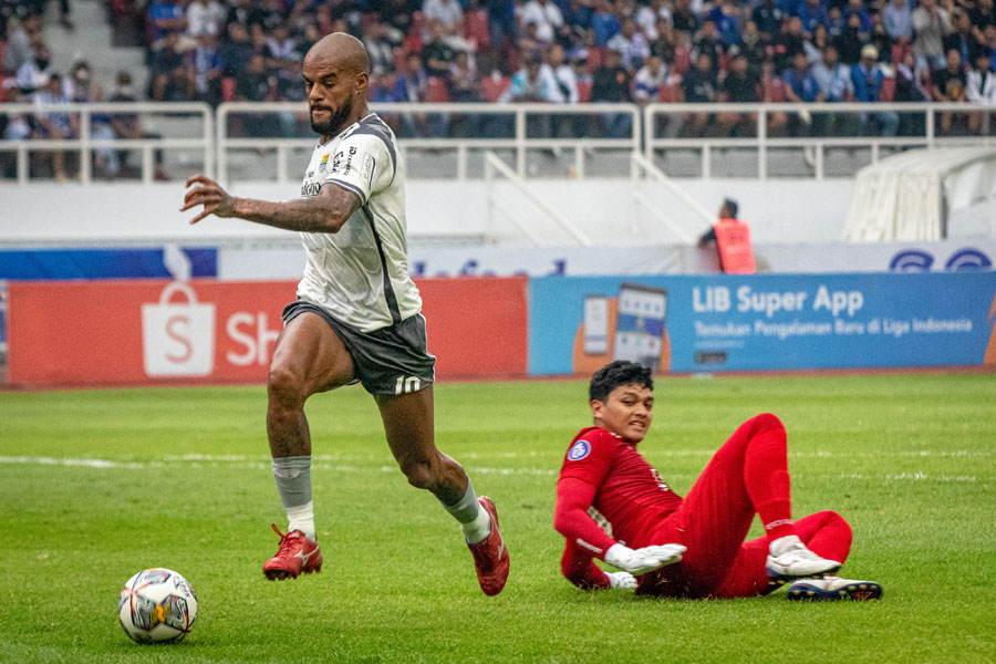 PSIS Semarang Dikalahkan Persib Bandung