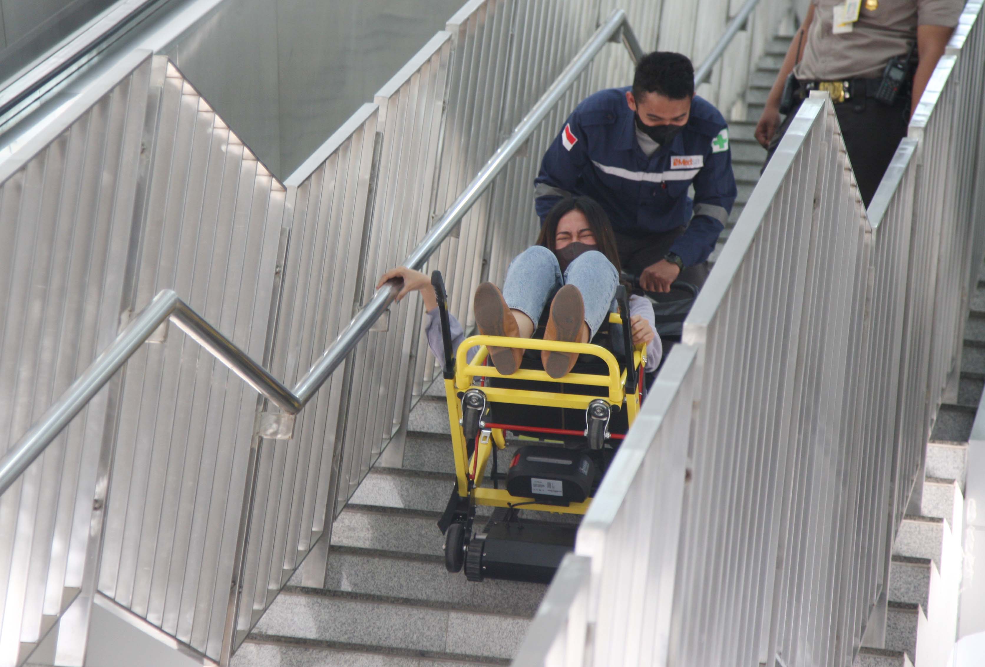 LRT Jakarta Transportasi Ramah dan Nyaman