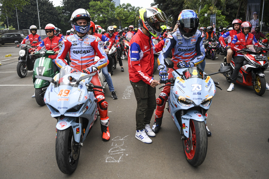 Pembalap Gresini Racing Temu Penggemar