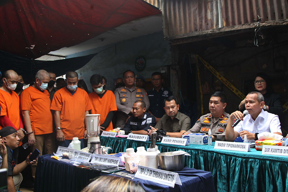 Produksi Ekstasi dari Kampung Padat Penduduk di Johar Baru