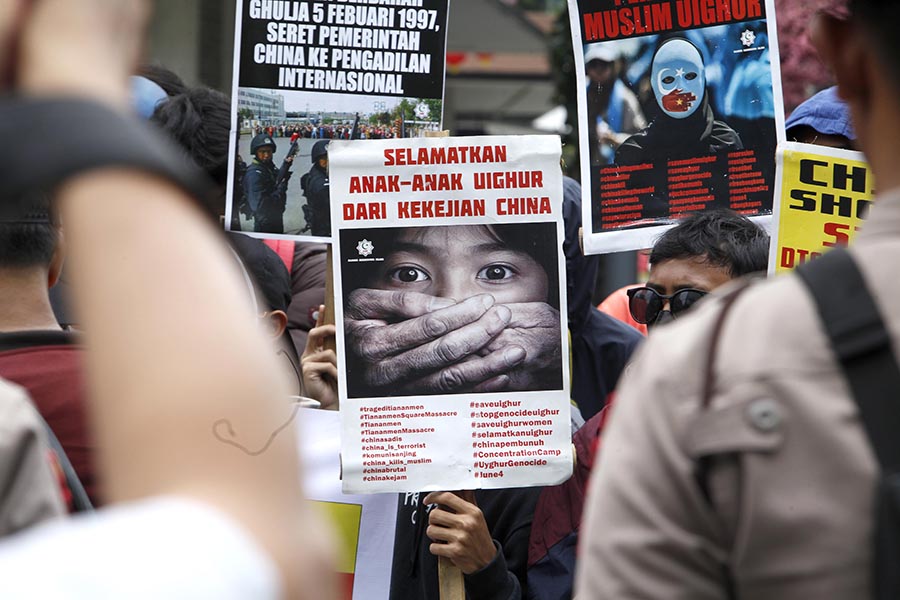 Stop Persekusi Muslim Uighur