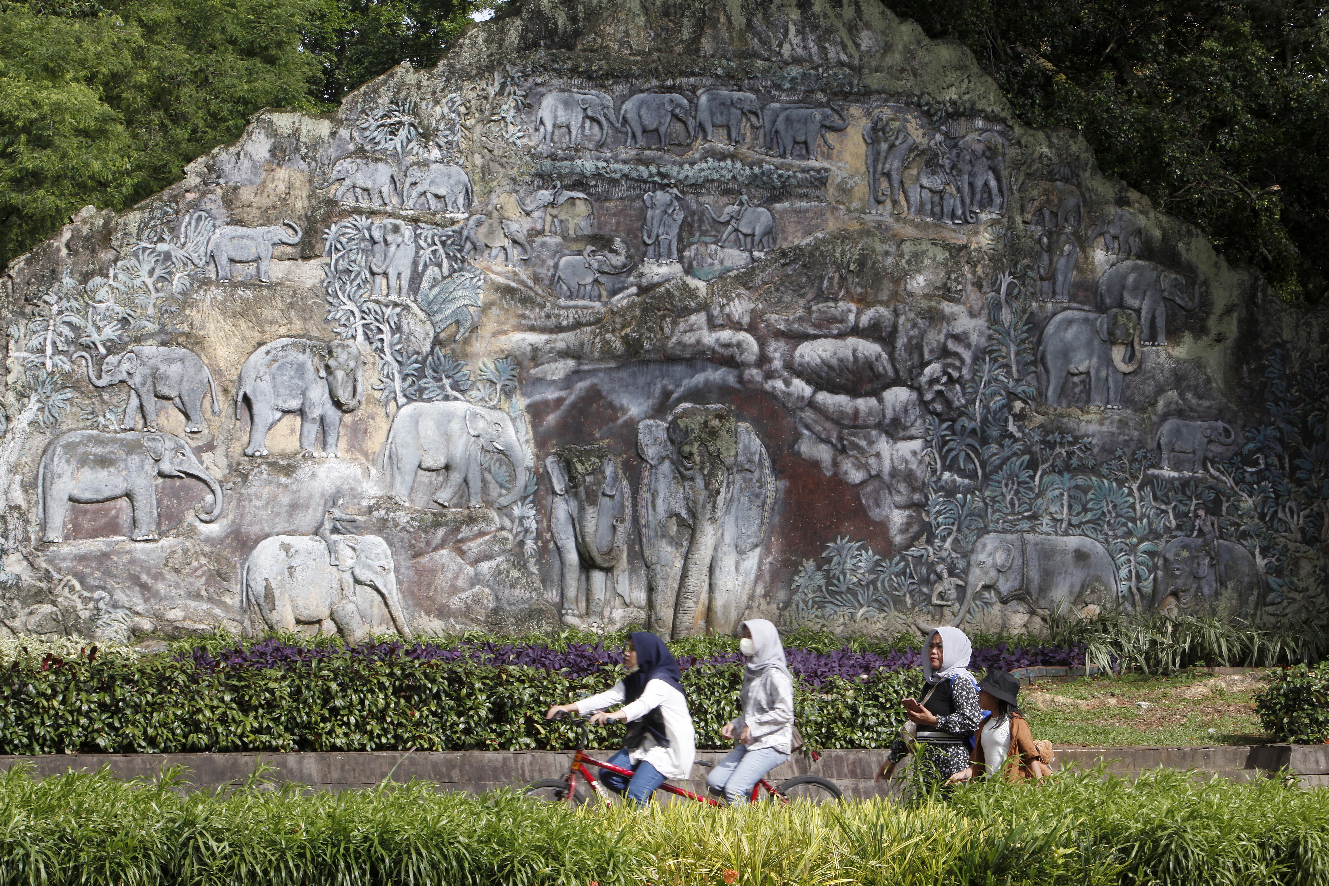 Taman Margasatwa Ragunan Ajukan Beautifikasi Kandang Rp 130 Miliar