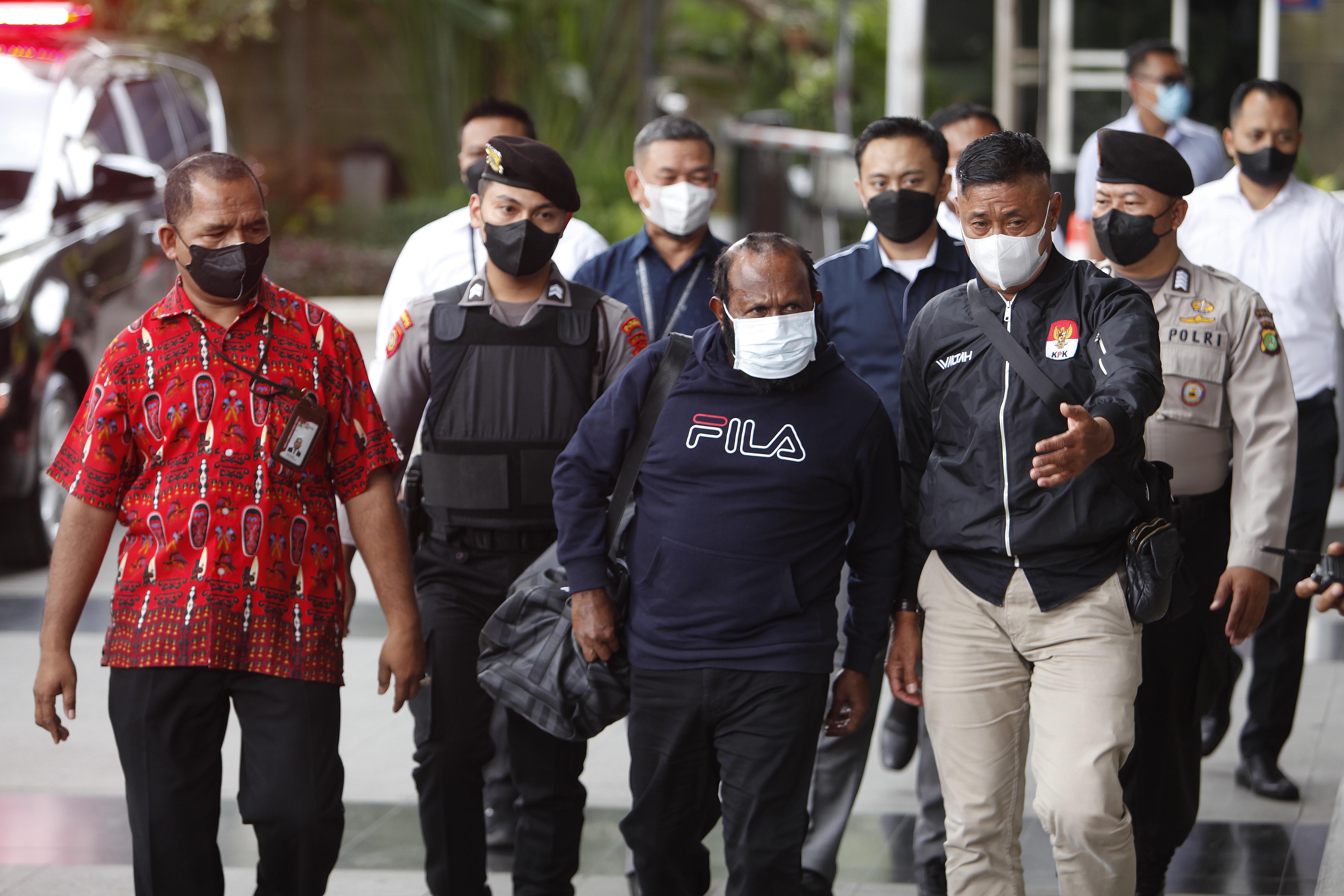 KPK Tahan Ricky Ham Pagawak