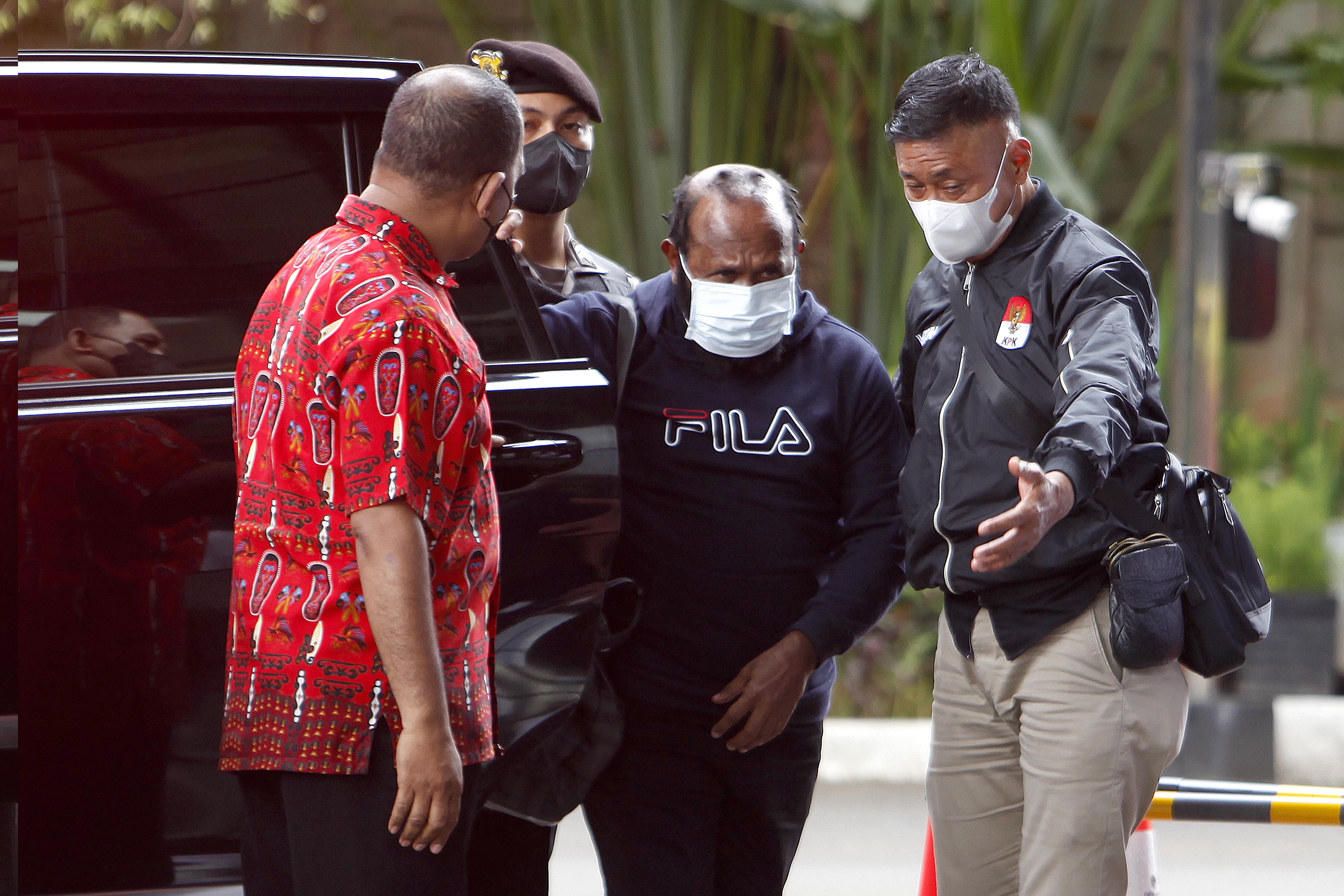 KPK Tahan Ricky Ham Pagawak