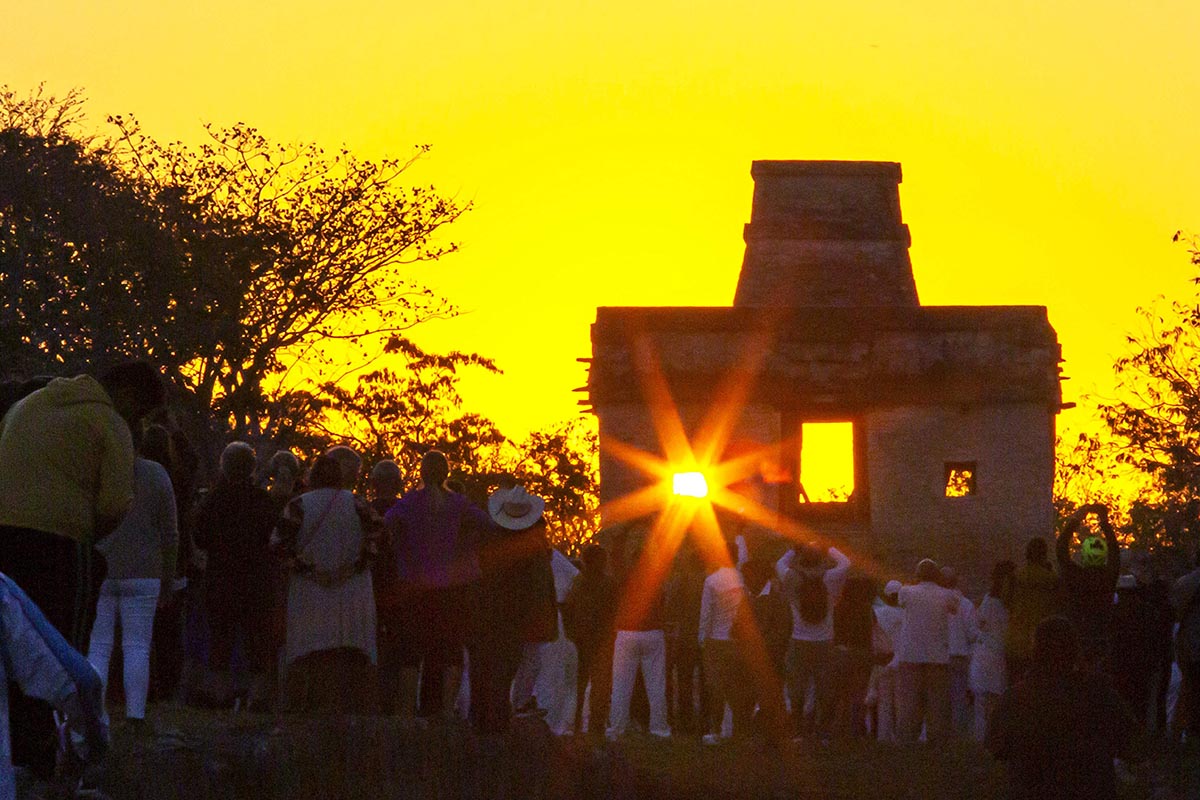 Tradisi Perayaan Titik Balik Musim Semi