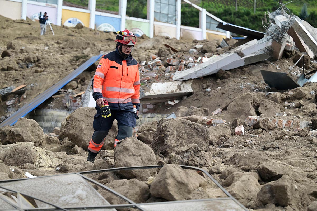 Tanah Longsor Terjang Ekuador