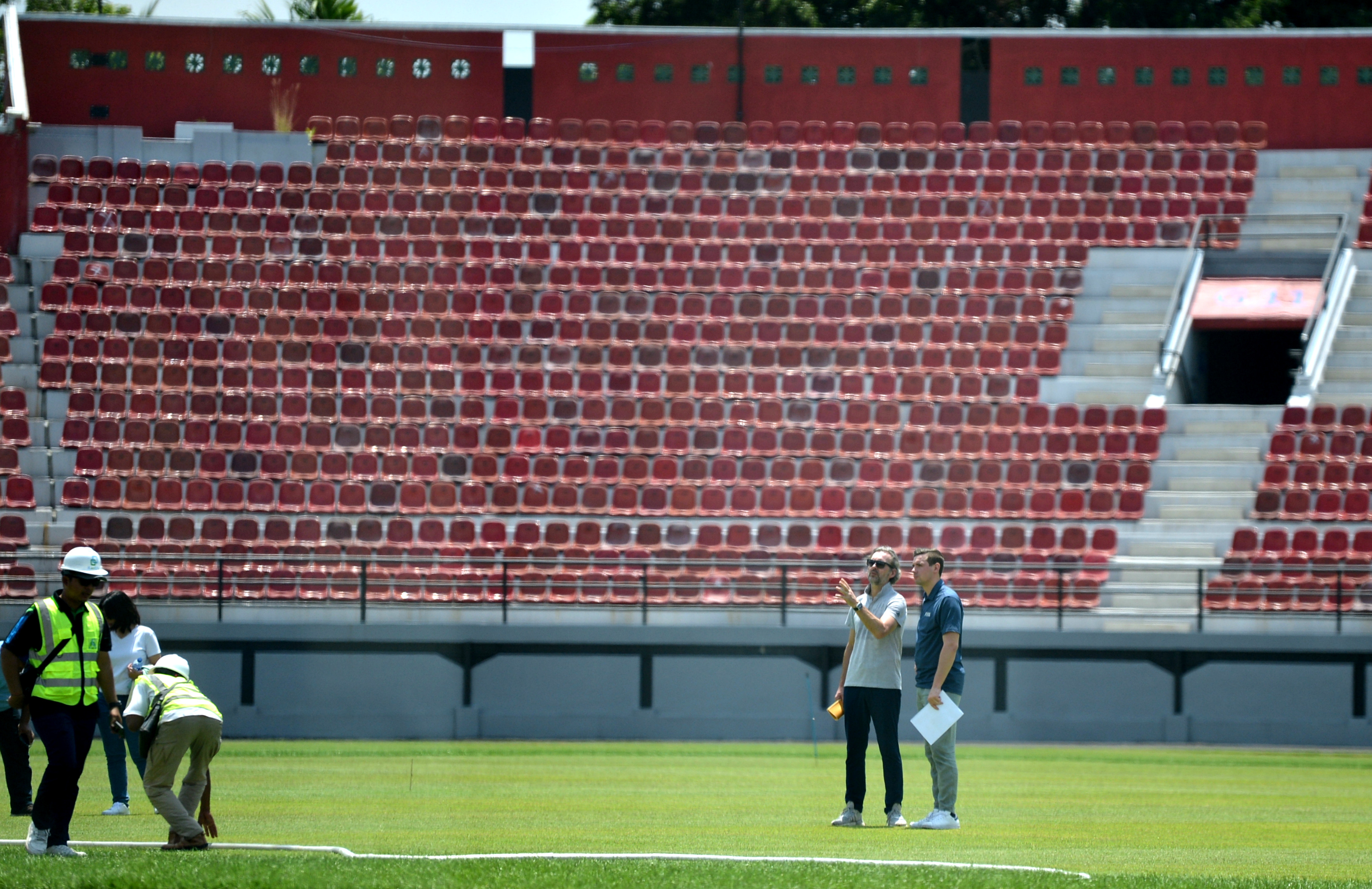 Delegasi FIFA Meninjau Stadion Kapten I Wayan Dipta 