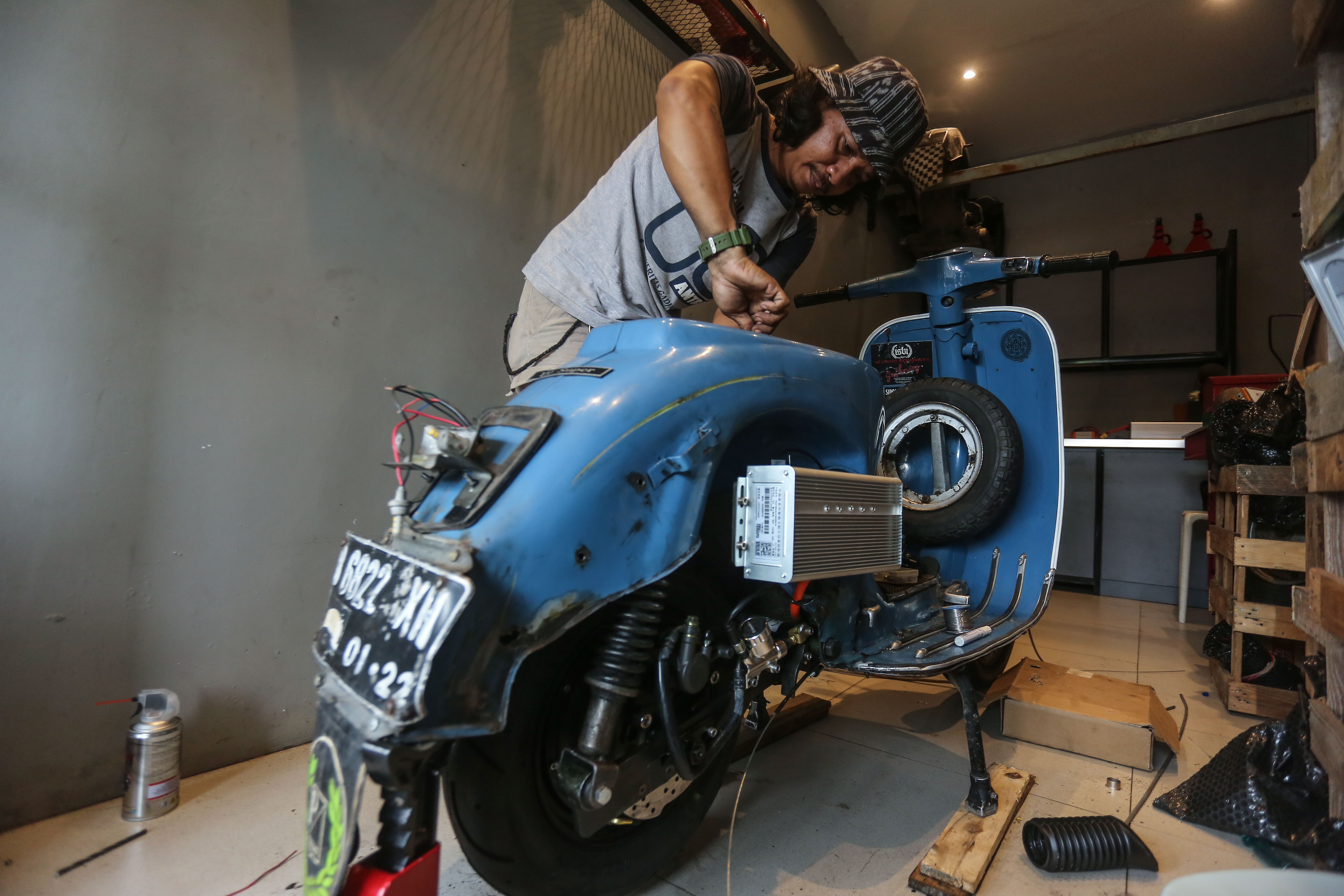 Konversi Motor Listrik Vespa