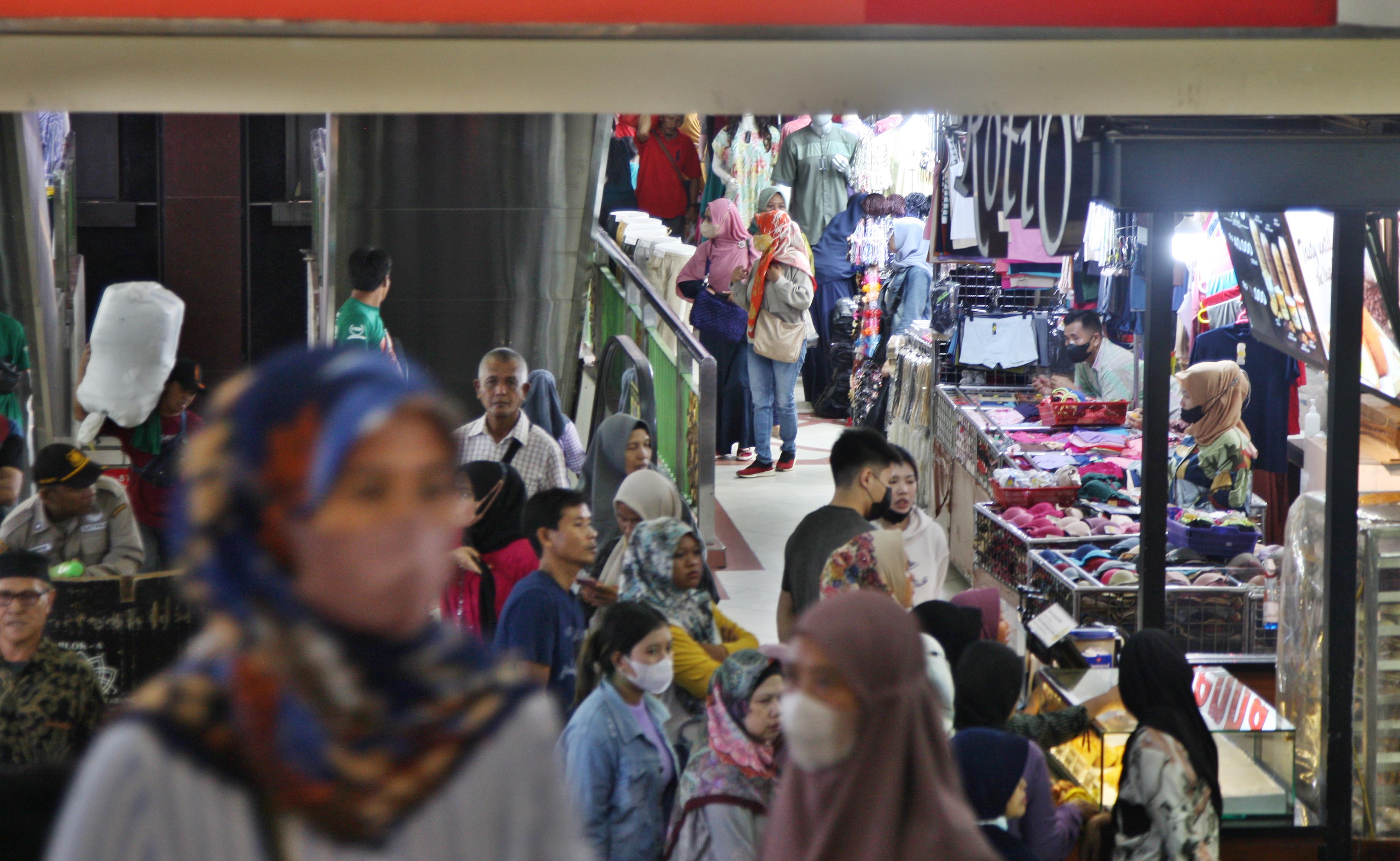 Belanja di Tahan Abang Jelang Ramadan