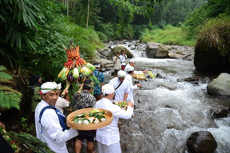  Upacara Melasti di Dusun Tegalrejo Desa Jarak Kabupaten Jombang