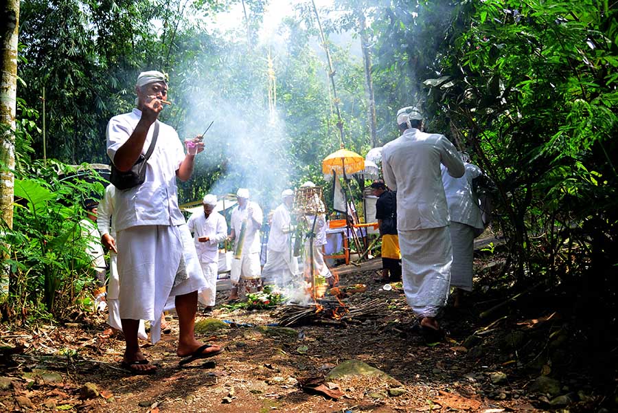  Upacara Melasti di Dusun Tegalrejo Desa Jarak Kabupaten Jombang
