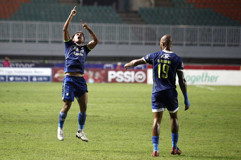 Persib Bandung Tekuk Bhayangkara FC 
