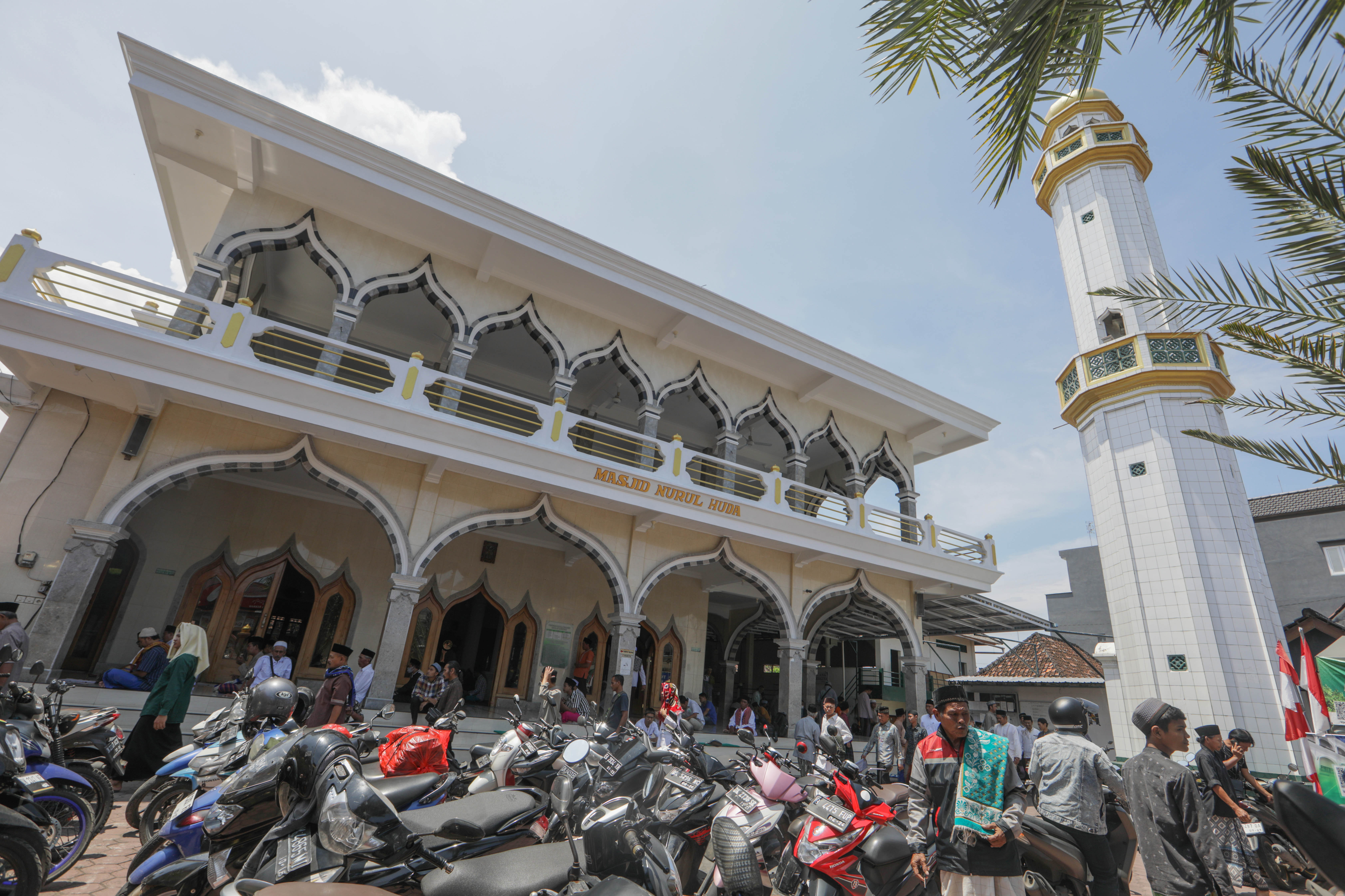 Salat Jumat Bulan Suci Ramadan 1444 di Masjid Tertua di Bali