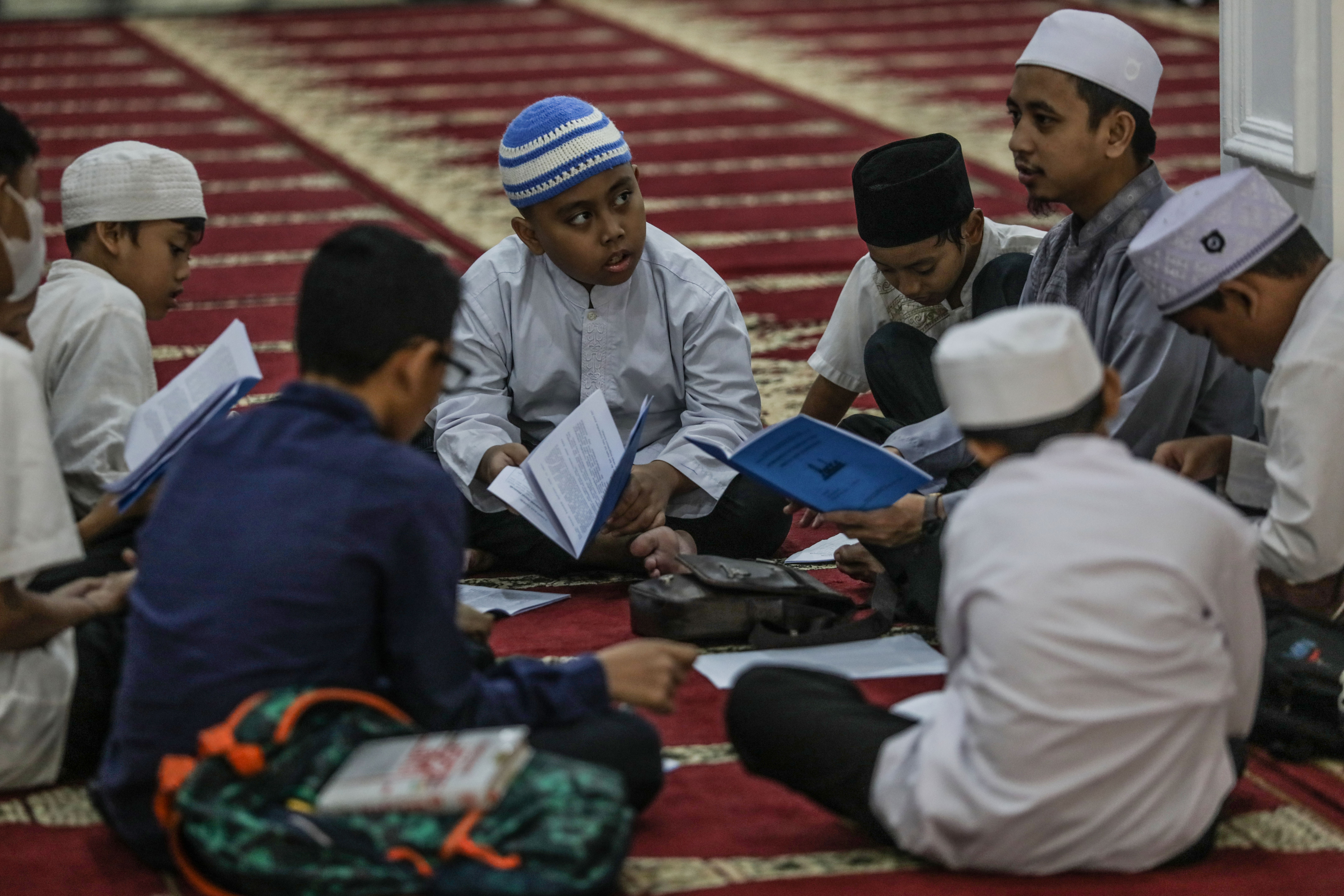 Menanamkan Nilai Agama Sejak Dini Lewat Pesantren Kilat