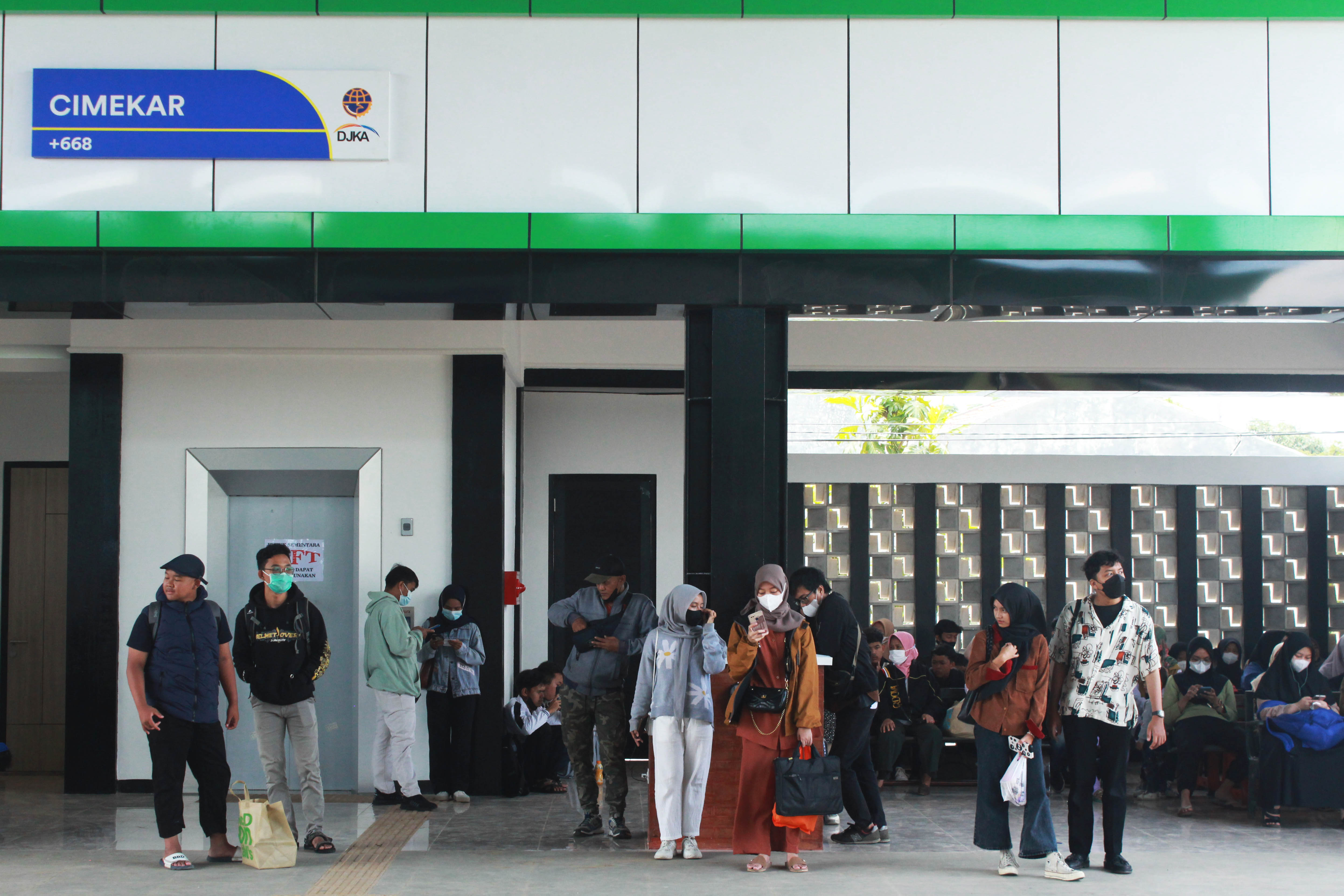 Wajah Baru Stasiun Cimekar, Gedebage, Kota Bandung
