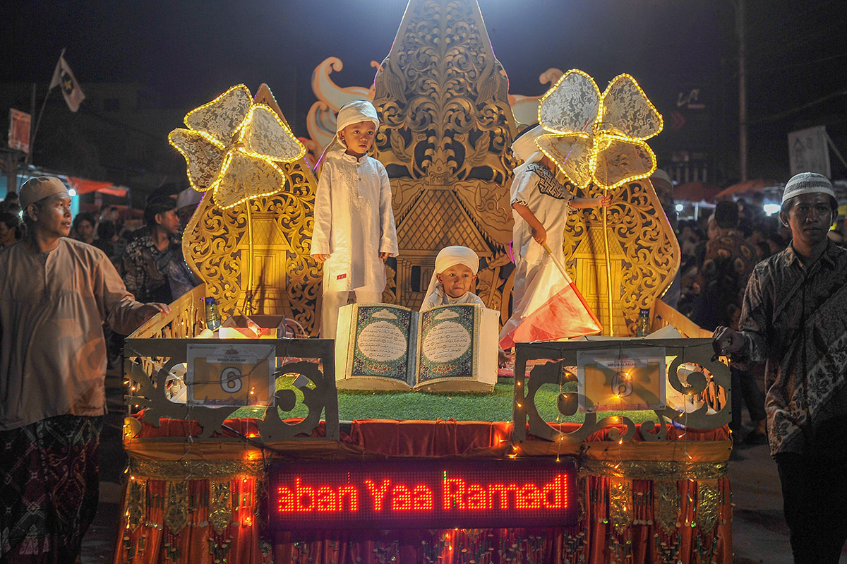 Festival Arakan Sahur di Jambi