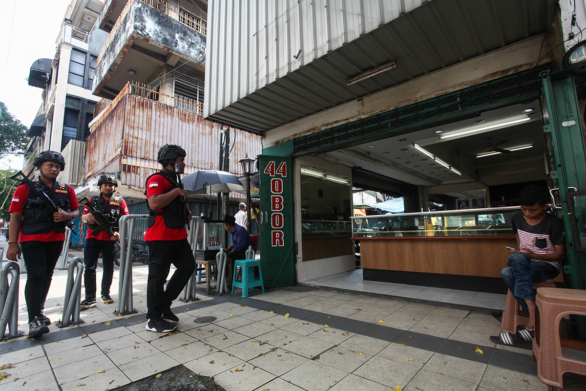 Pengamanan Sentra Penjualan Perhiasan Emas 