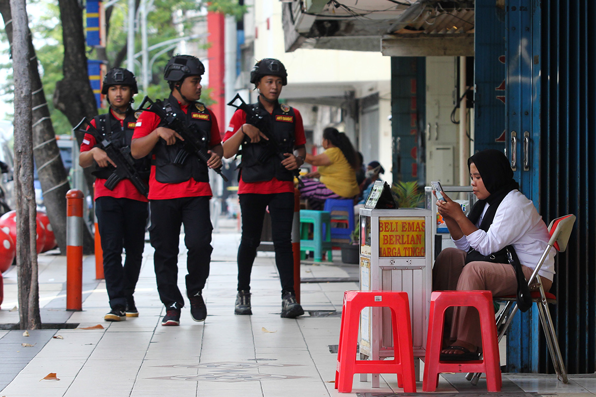 Pengamanan Sentra Penjualan Perhiasan Emas 