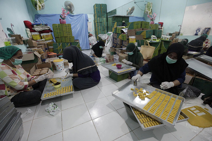 Produksi Kue Kering Untuk Dipasarkan ke Wilayah Jabodetabek