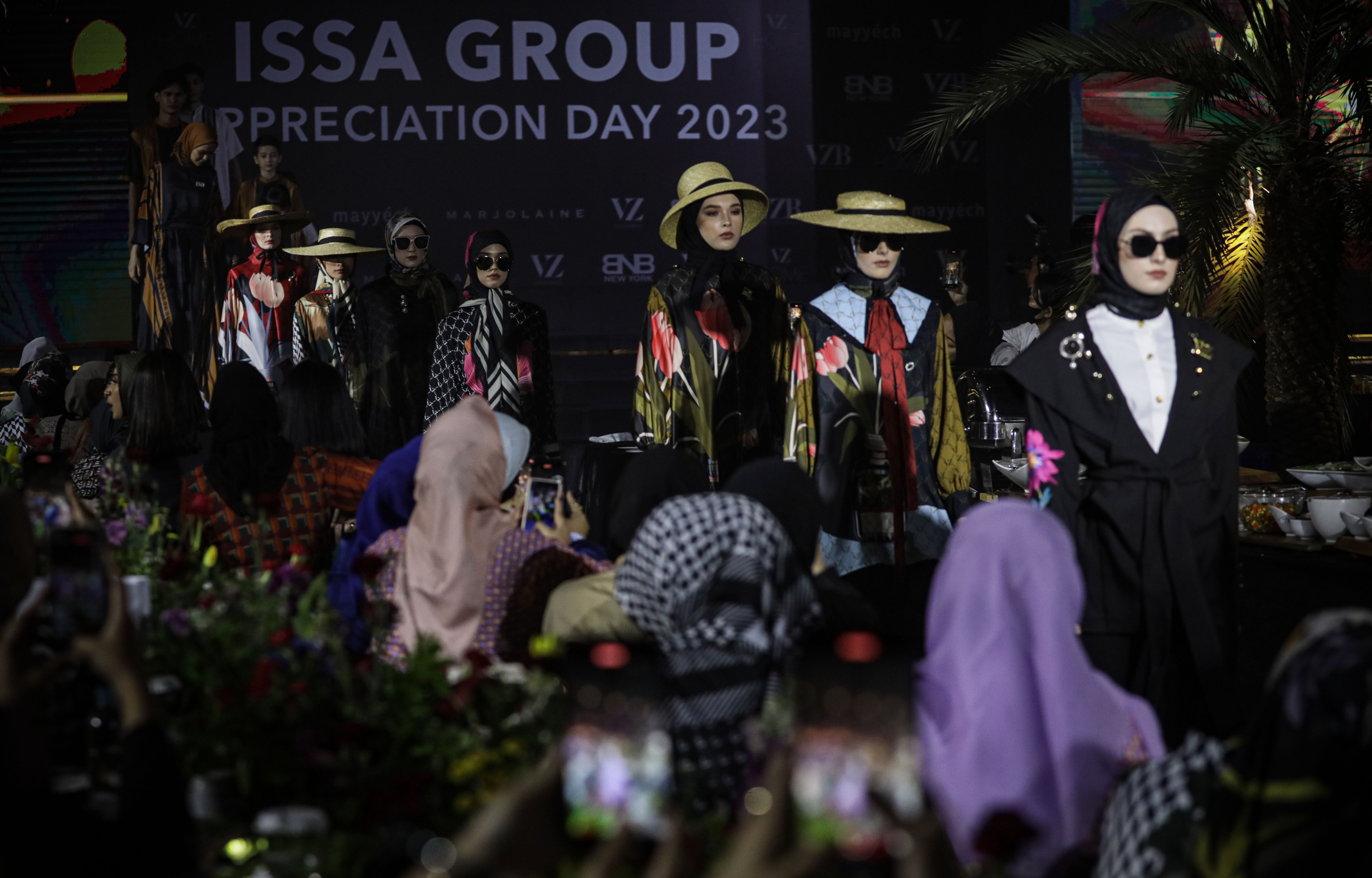 Vivi Zubedi Berkarya Mengutamakan Identitas, Originalitas dan Kualitas