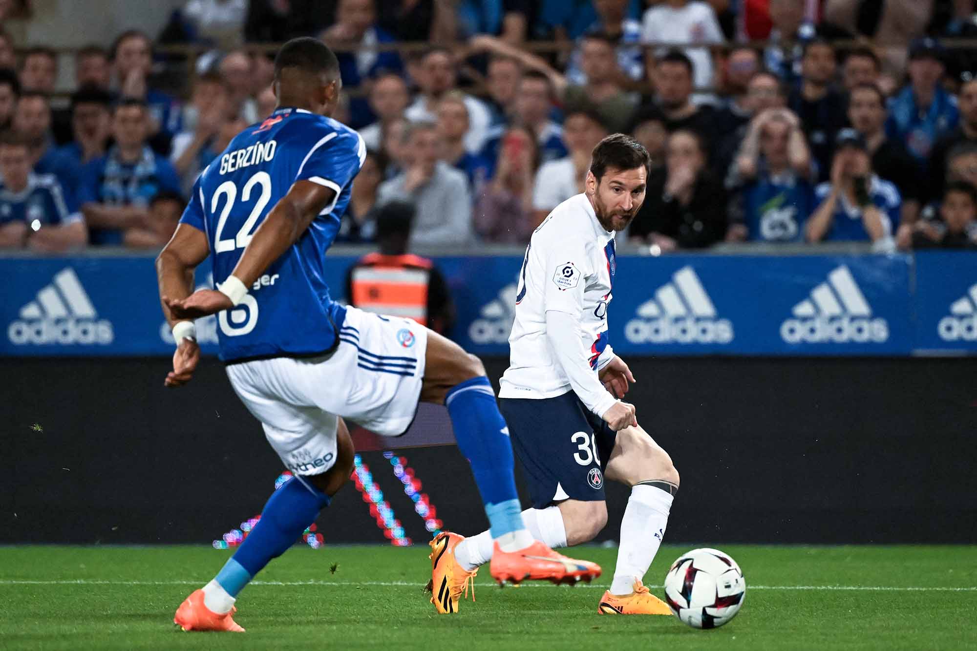  Paris Saint-Germain Juara Liga Prancis