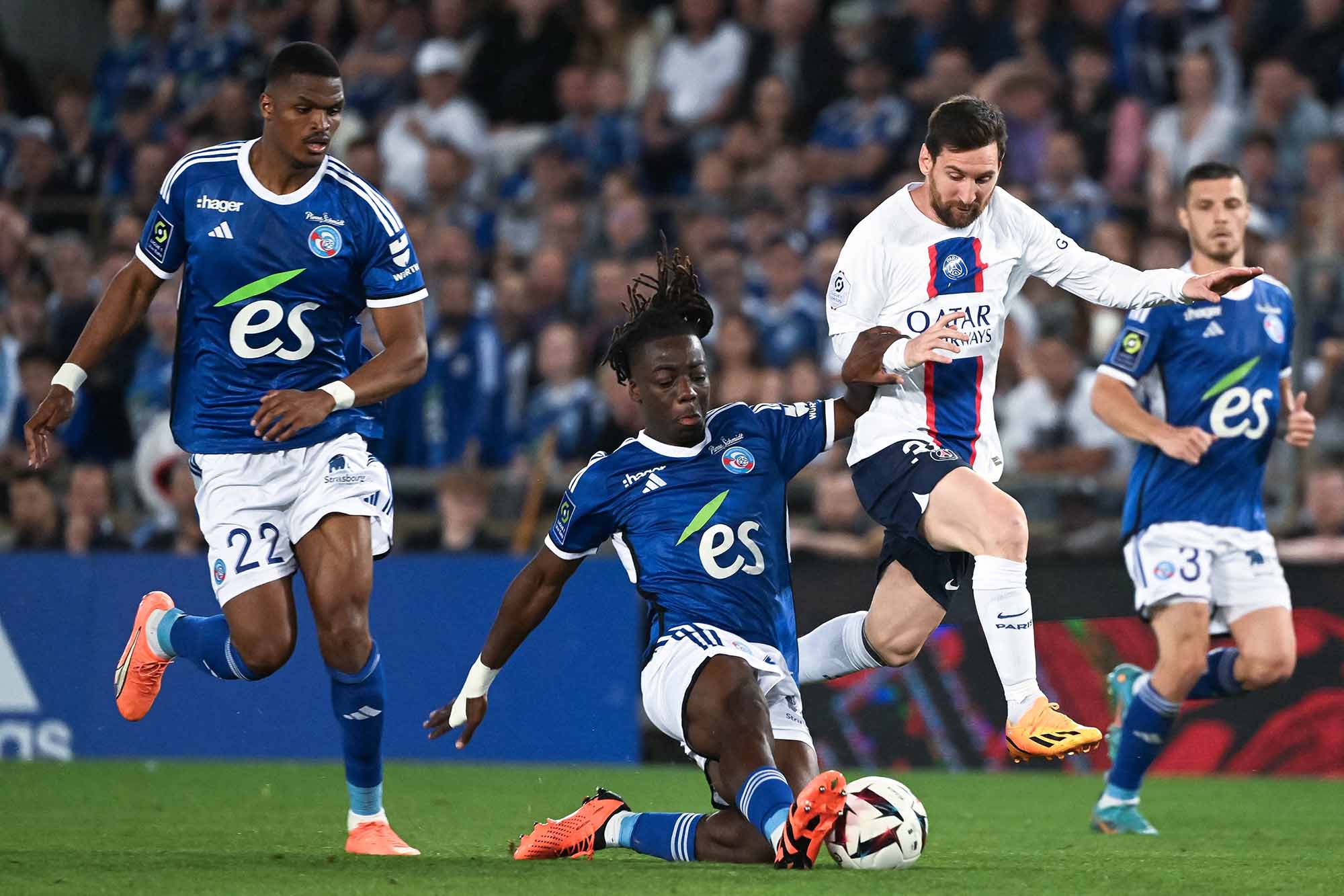  Paris Saint-Germain Juara Liga Prancis